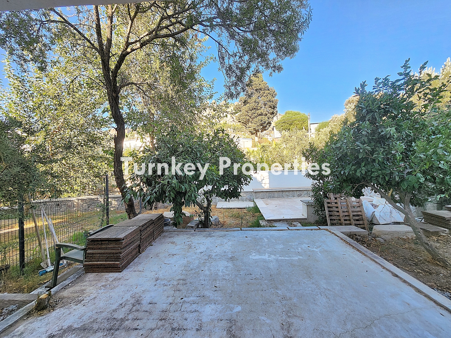 Satıldı - Gündoğan Satılık Bahçe Katı Daire Doğal Taşlı Peyzajlı