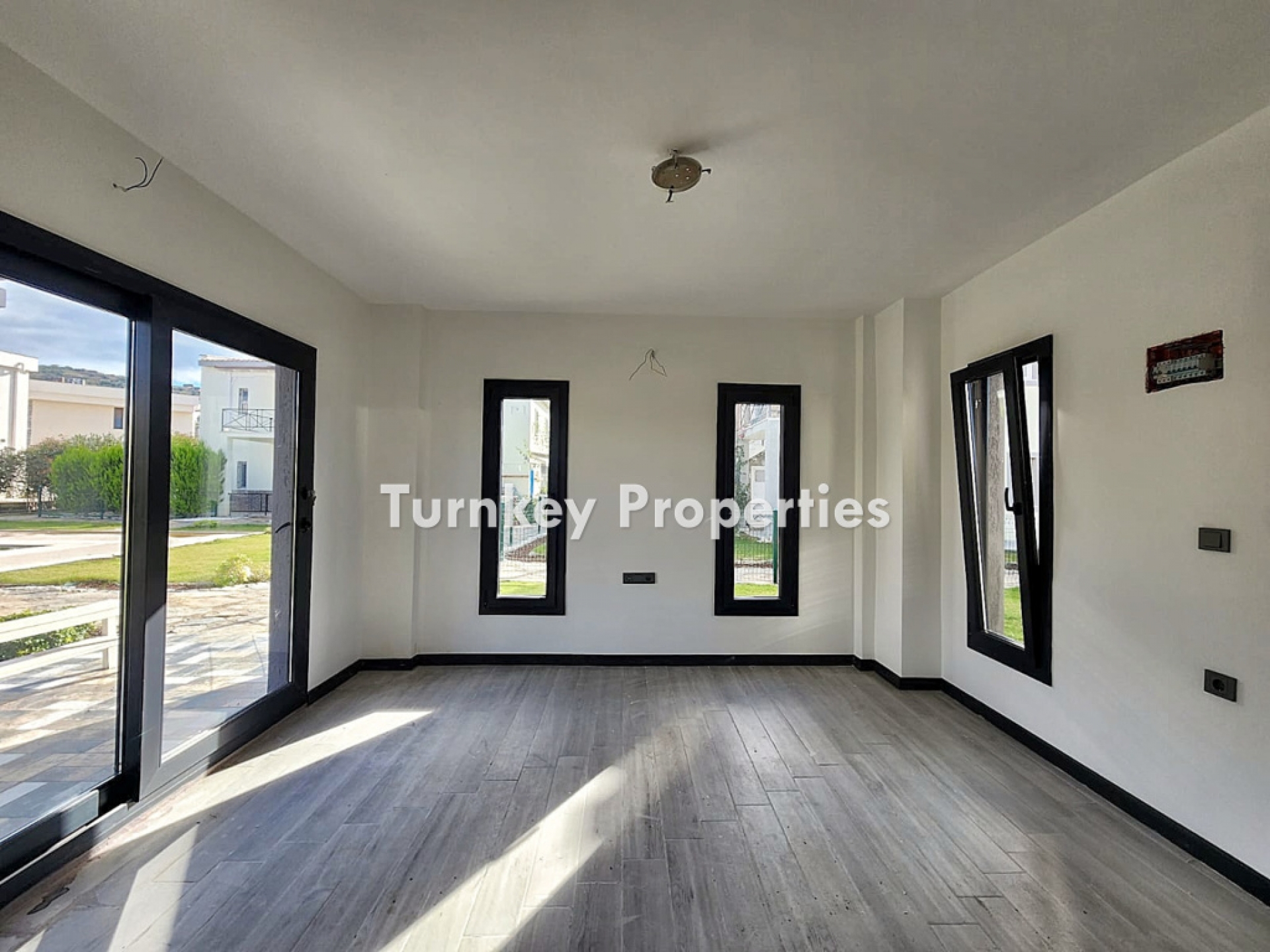 Milas Meşelik’te Satılık Bahçeli Dubleks Yazlık ve Yatırım Fırsatı