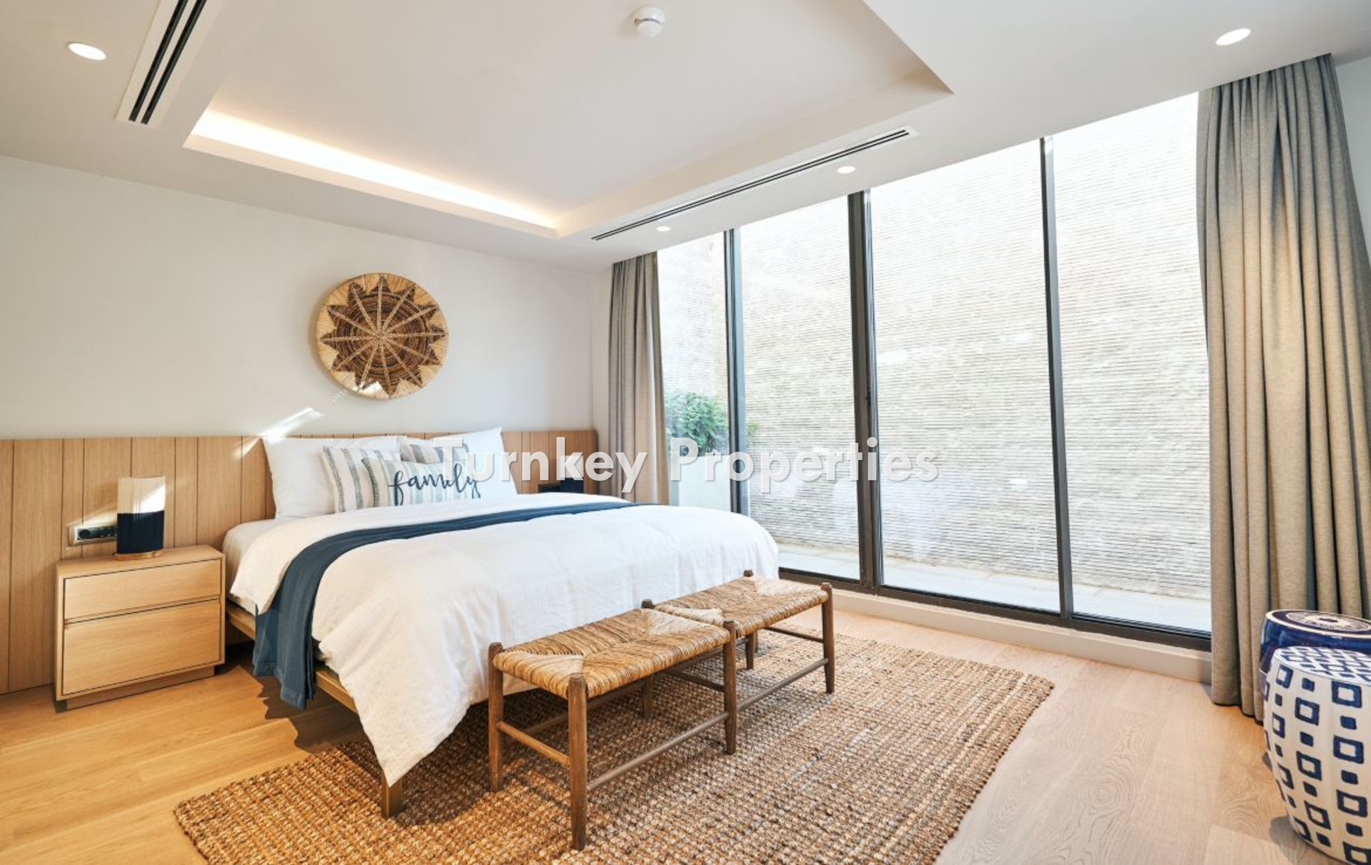 Yalıkavak Satılık Villa Denize Sıfır Özel Plajlı Prestijli Konum