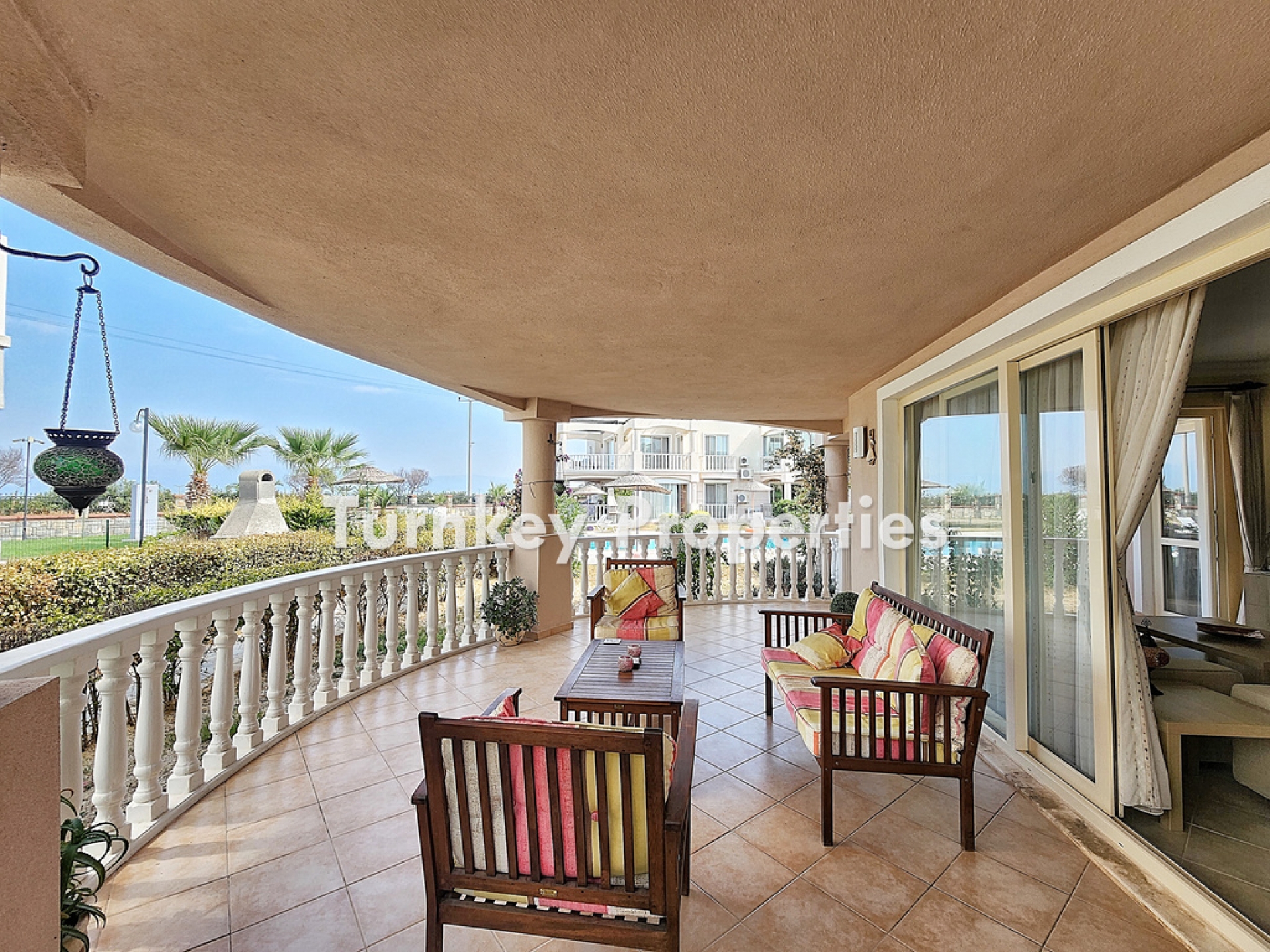 Milas Satılık Daire Flamingo Country Club Göl Manzaralı Yaşam