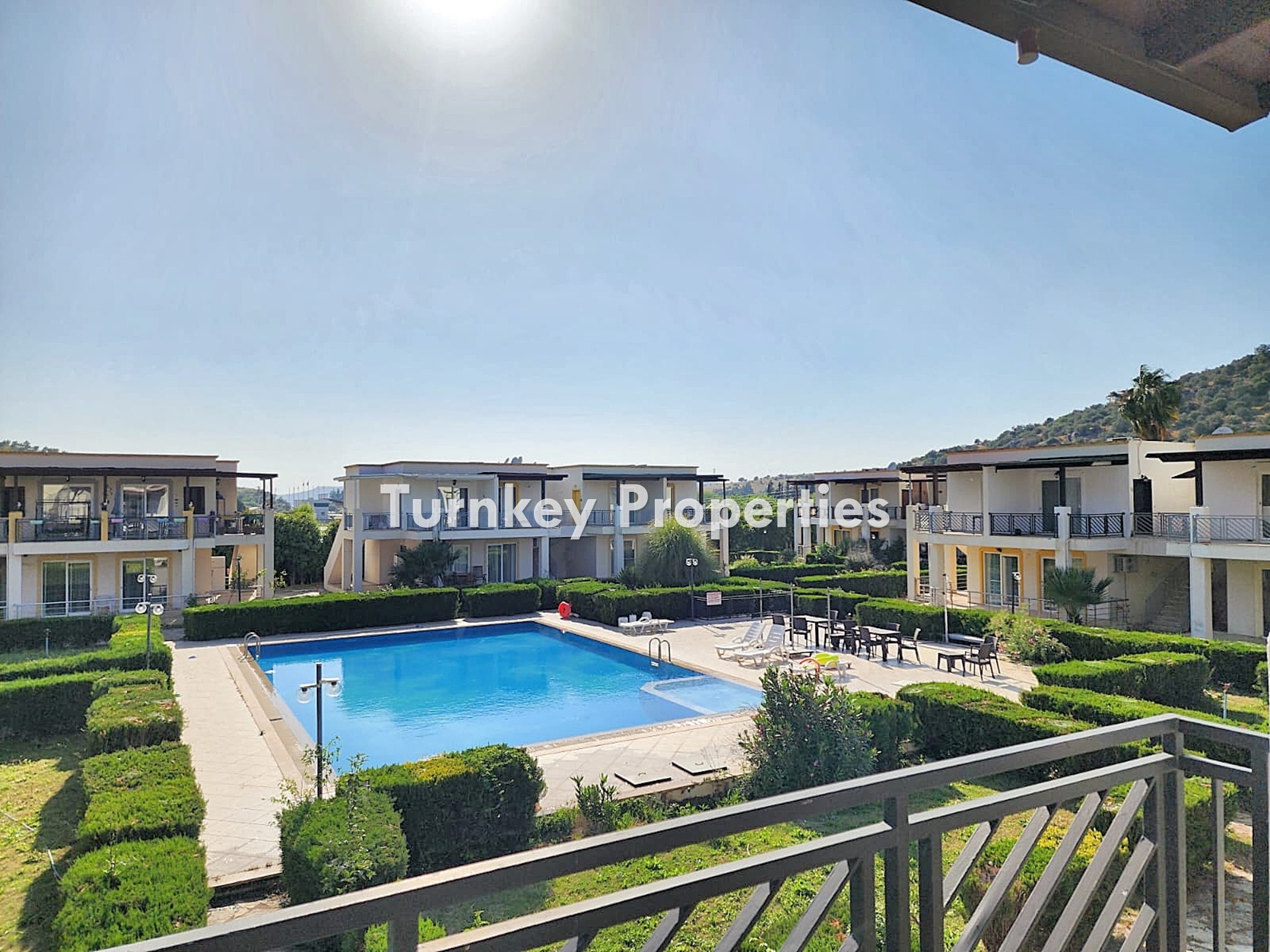 Dörttepe Satılık Daire Ortak Havuzlu Site İçinde Avantajlı