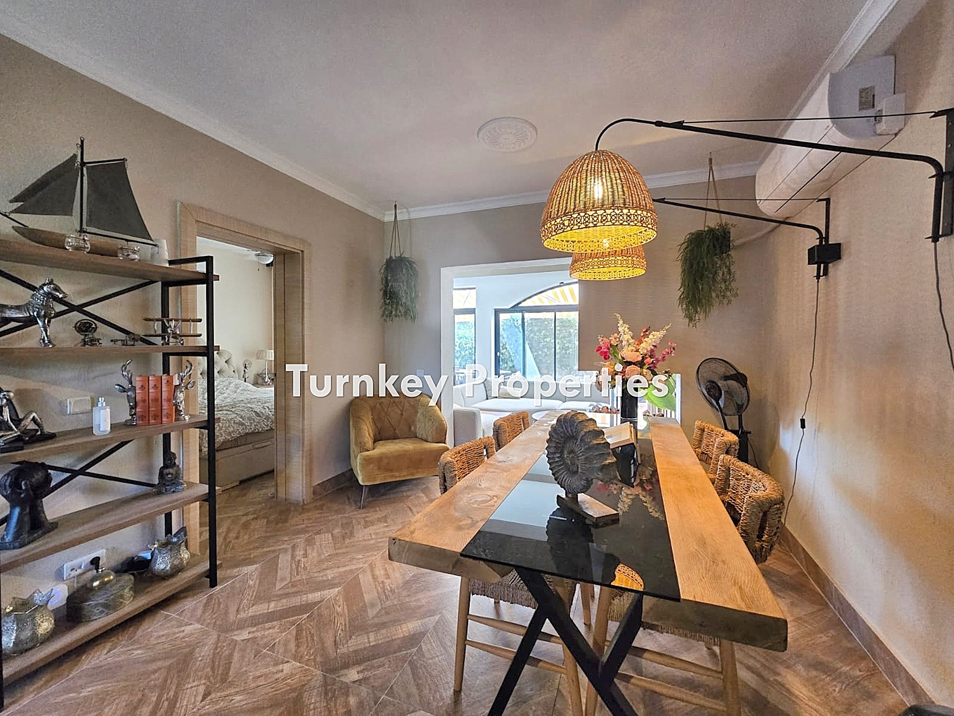 Milas Boğaziçi Golf Life Satılık Bahçe Katı Daire Göl ve Doğa Manzaralı