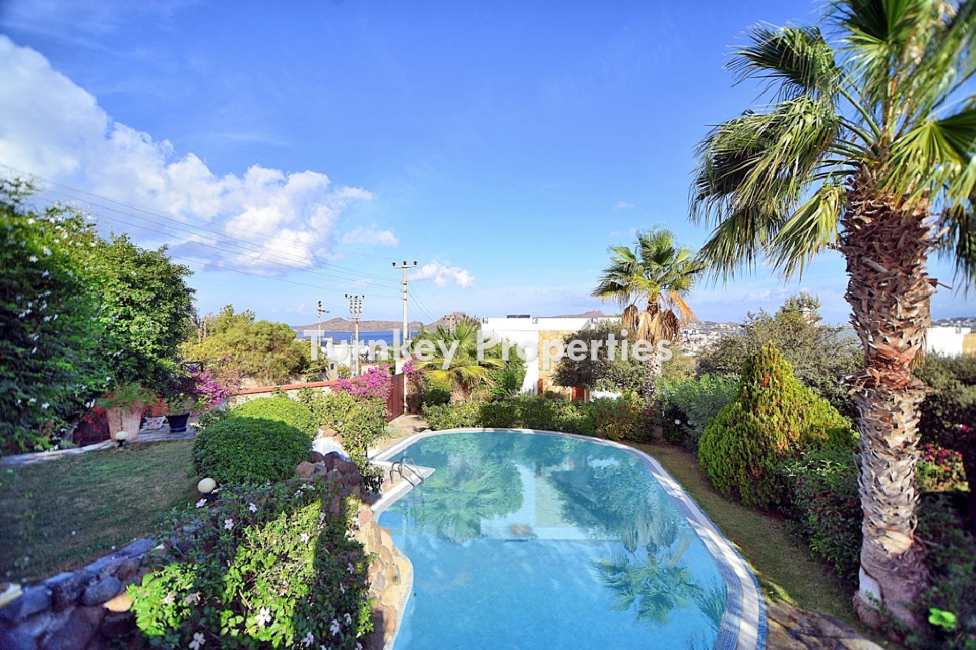 Yalıkavak'ta Satılık Lüks Villa, Özel Havuzlu, Bahçeli, Deniz Manzaralı