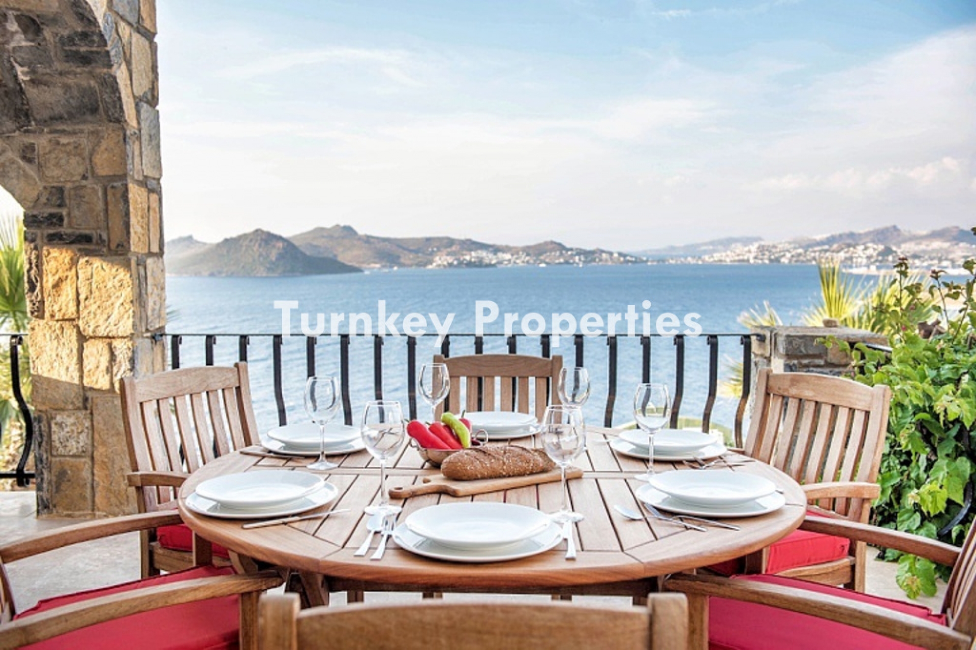 Bodrum Yalıkavak Satılık Villa Yalıkavak Marina Manzaralı Havuzlu