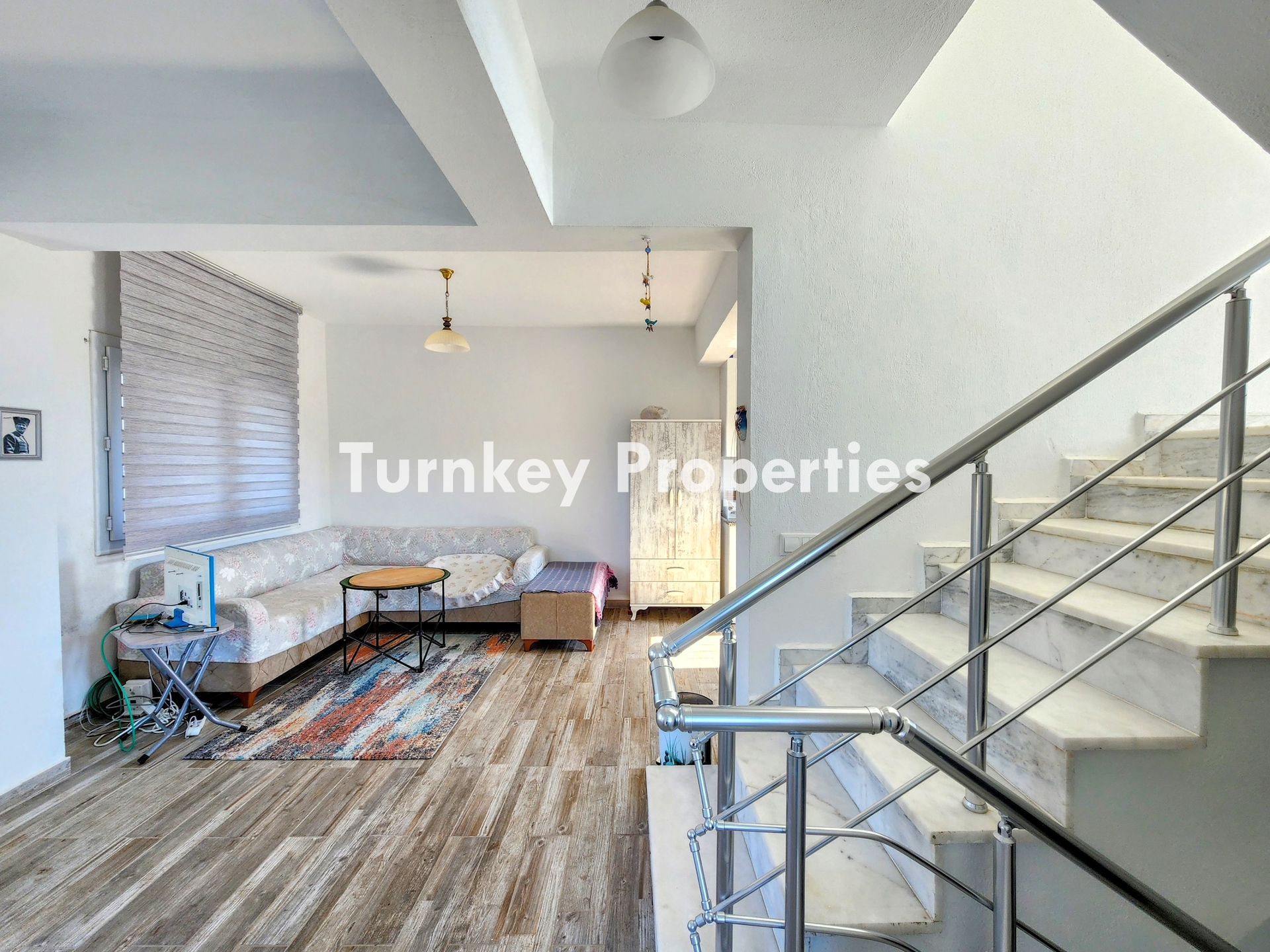 Torba Satılık Deniz Manzaralı Bahçeli Villa Özel Konumda Yaşam