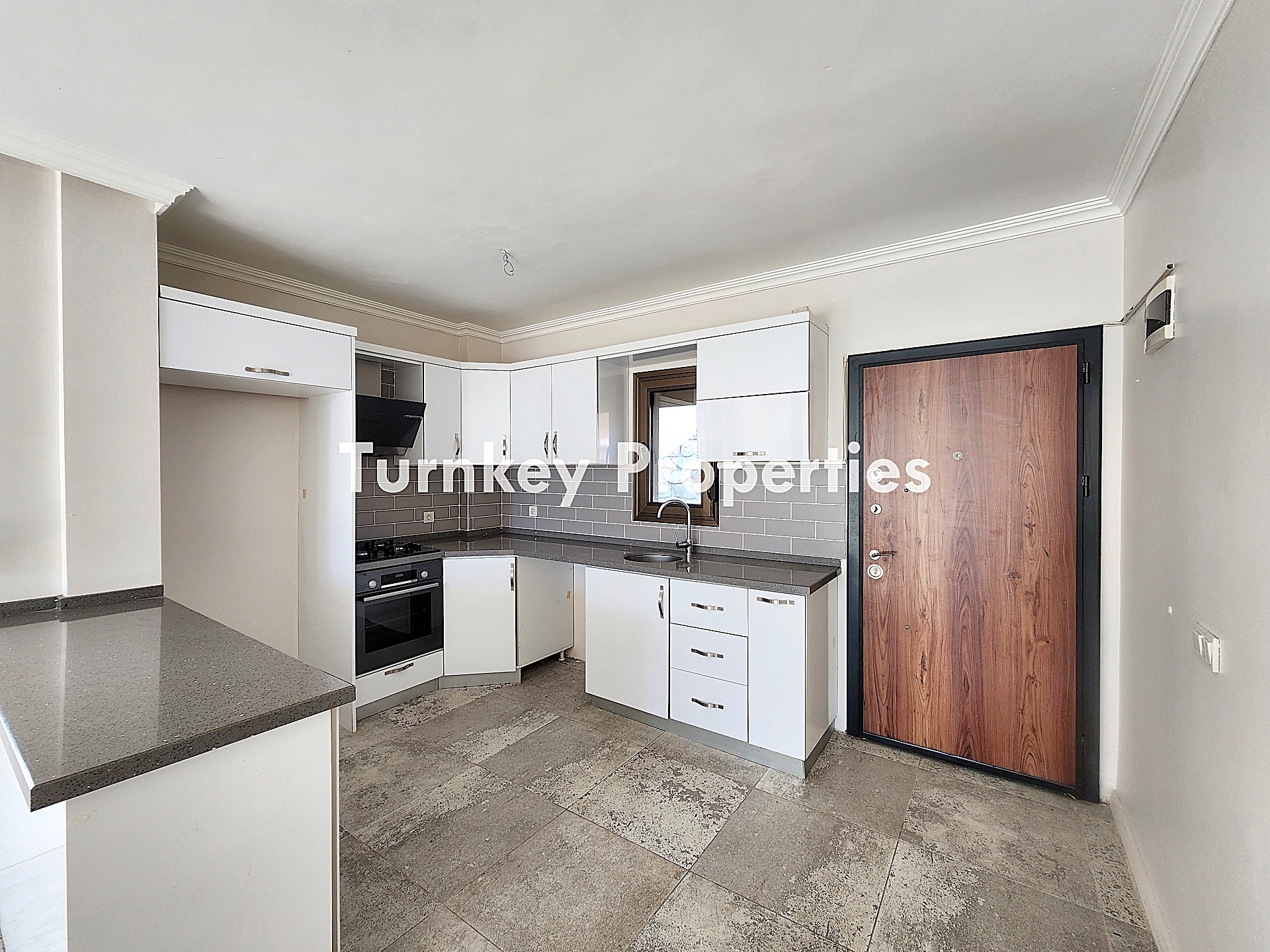 Gümüşlük Koyunbaba Satılık Bahçe Katı Daire Plaja Yakın Site İçi