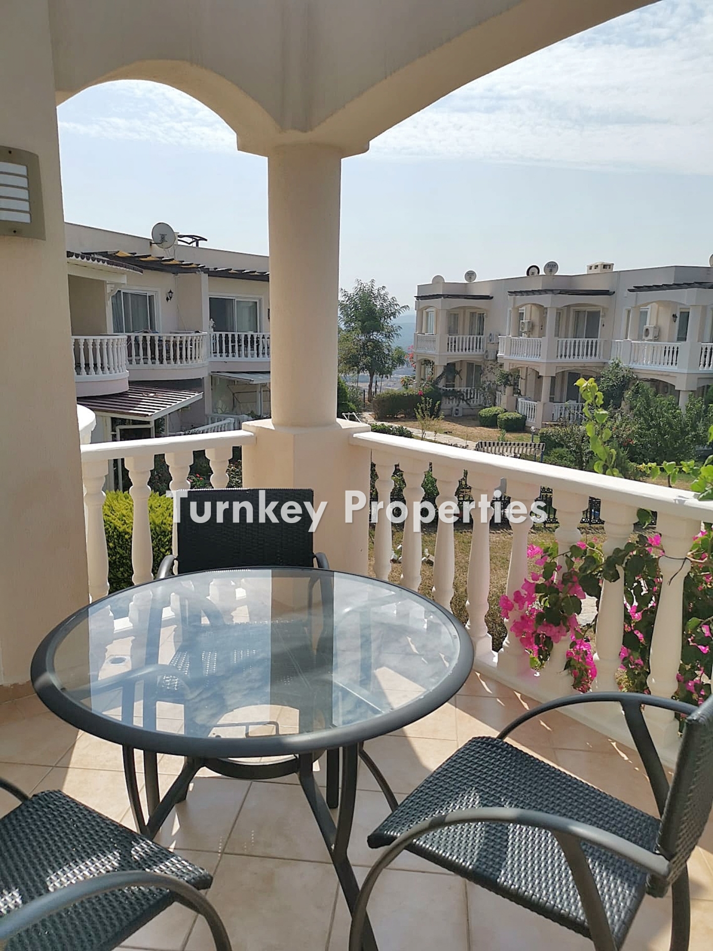 Boğaziçi Satılık Daire | Deniz Manzaralı ve Sosyal Olanaklı