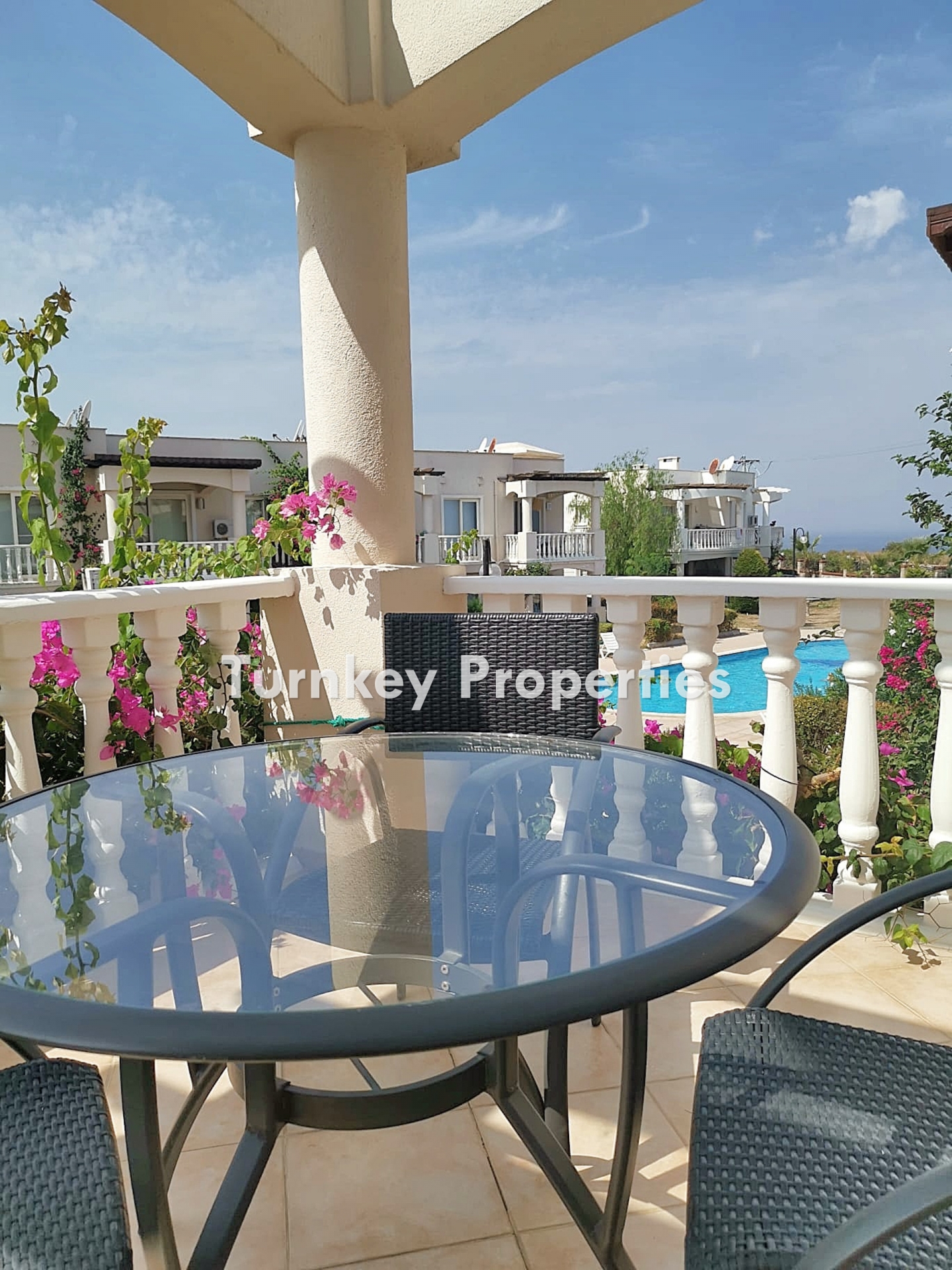 Boğaziçi Satılık Daire | Deniz Manzaralı ve Sosyal Olanaklı