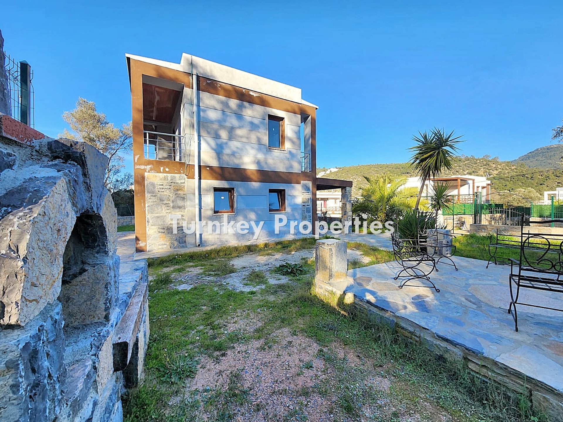 Torba Satılık Müstakil Villa Doğa İçinde Geniş Bahçeli Yaşam Alan