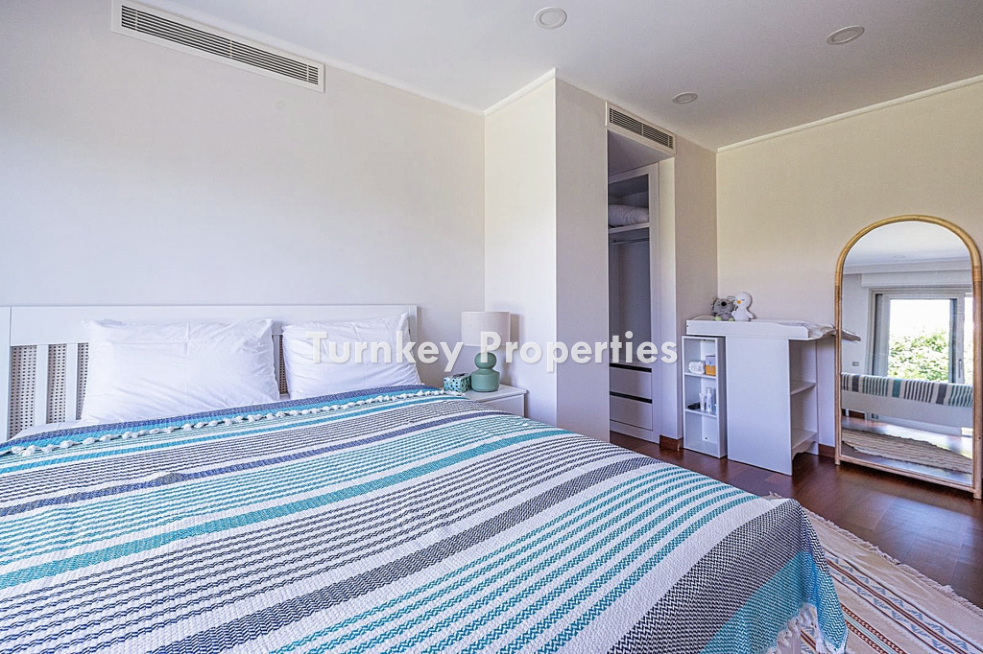 Bodrum Konacık'ta Satılık Lüks Villa, 4+1 Özel Havuzlu, Bahçeli