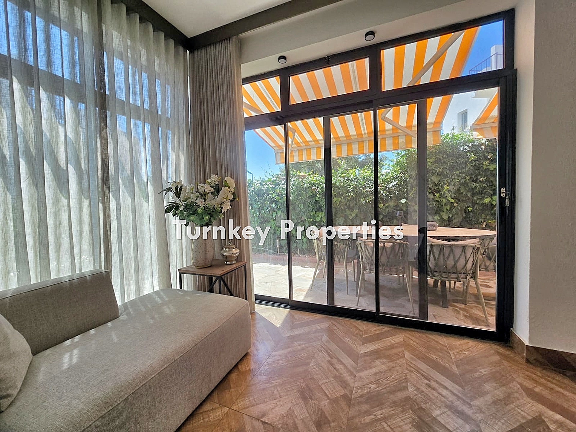 Milas Boğaziçi Golf Life Satılık Bahçe Katı Daire Göl ve Doğa Manzaralı