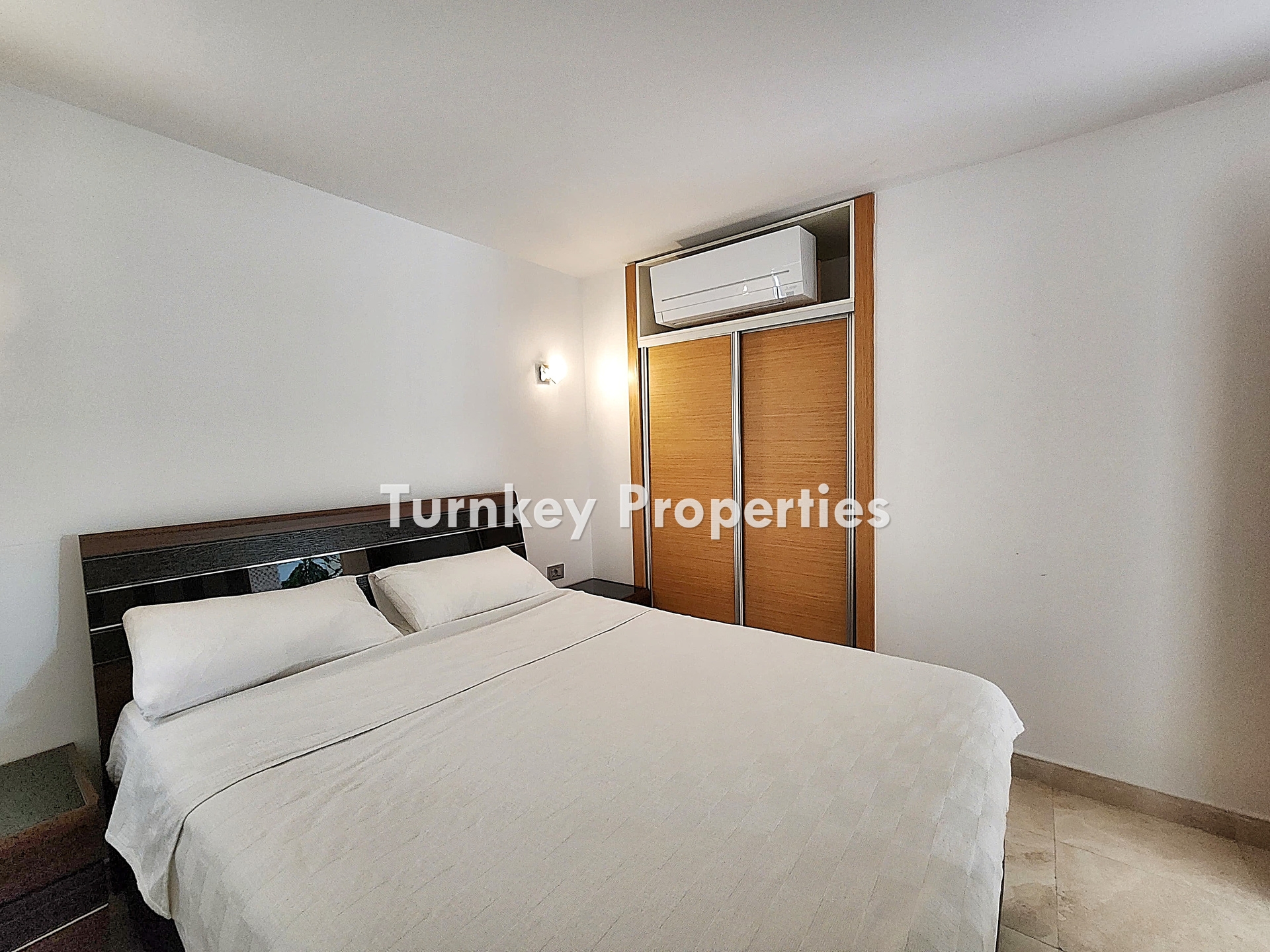 Bitez Gümbet Arası Satılık Denize Sıfır Deniz Manzaralı Daire