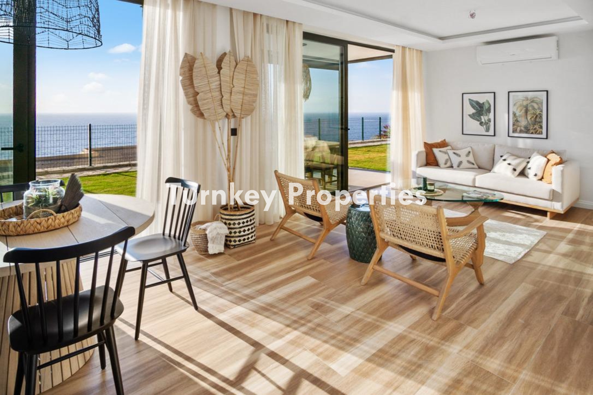 Yalıkavak Sezonluk Kiralık Ev, Denize sıfır konum, Ortak yüzme havuzu