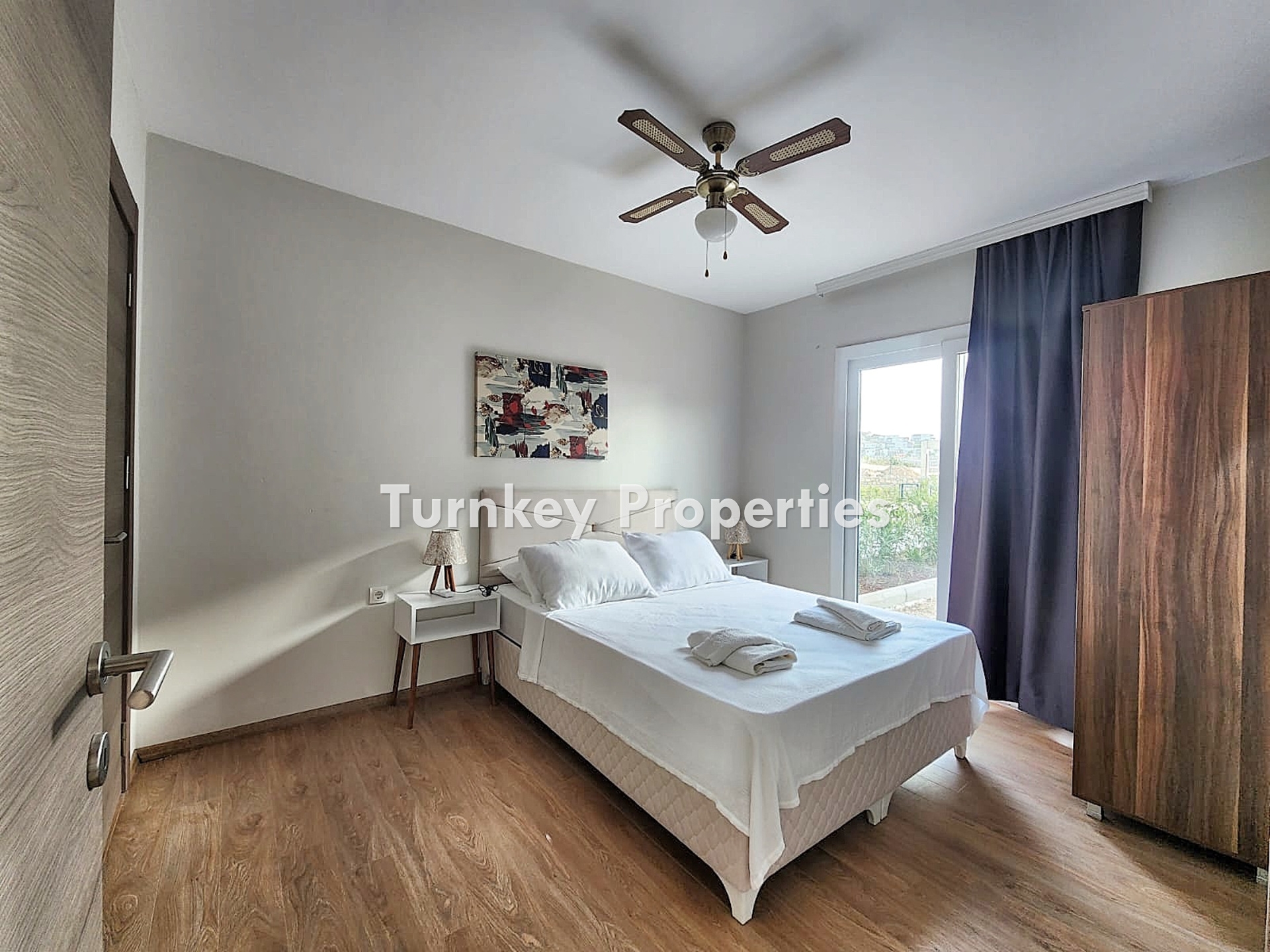 Meşelik Poyrazköy Sitesi Satılık Bahçe Katı Daire Ortak Havuzlu