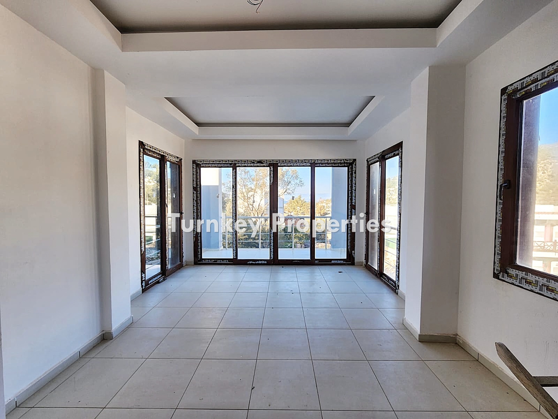 Torba Satılık Müstakil Villa Doğa İçinde Geniş Bahçeli Yaşam Alan