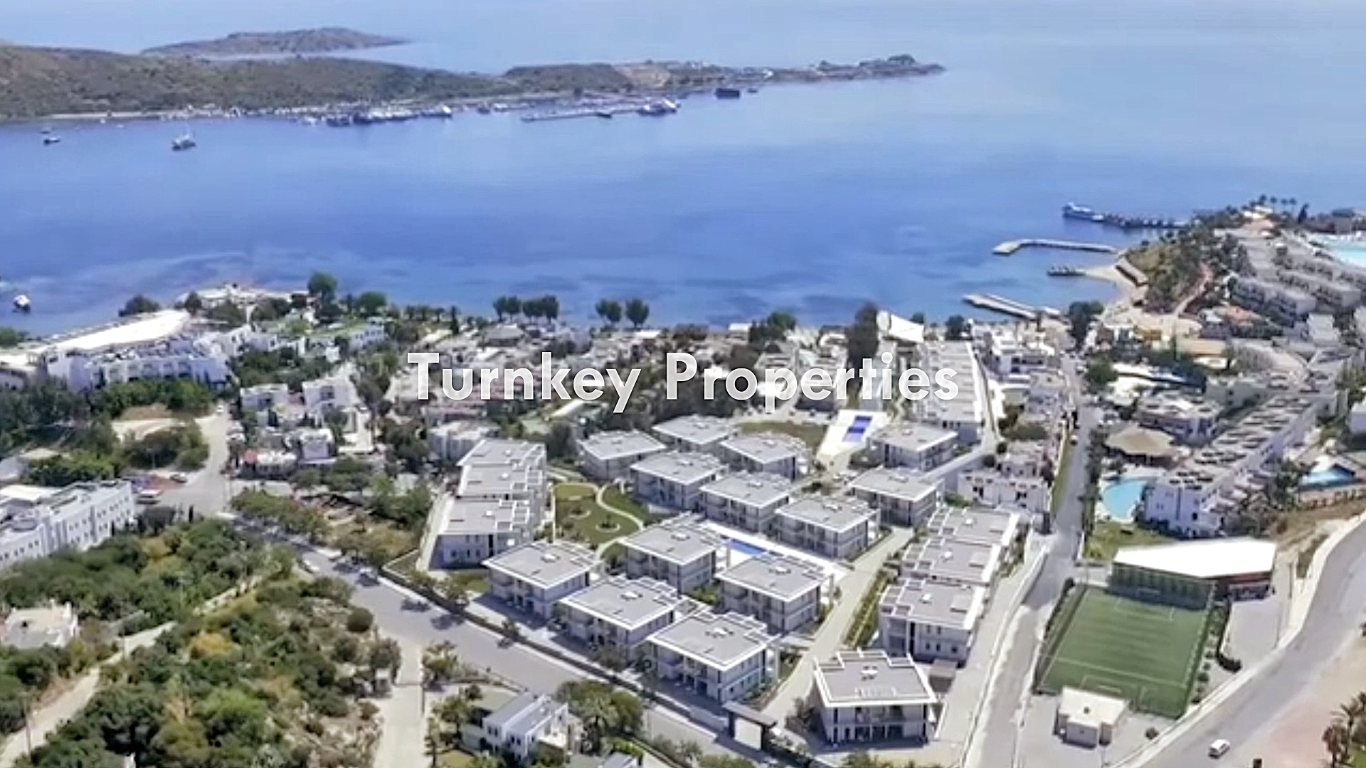 Bodrum, Asarlık’ta Denize Sıfır, Özel Plajlı ve İskeleli Sitede Satılık