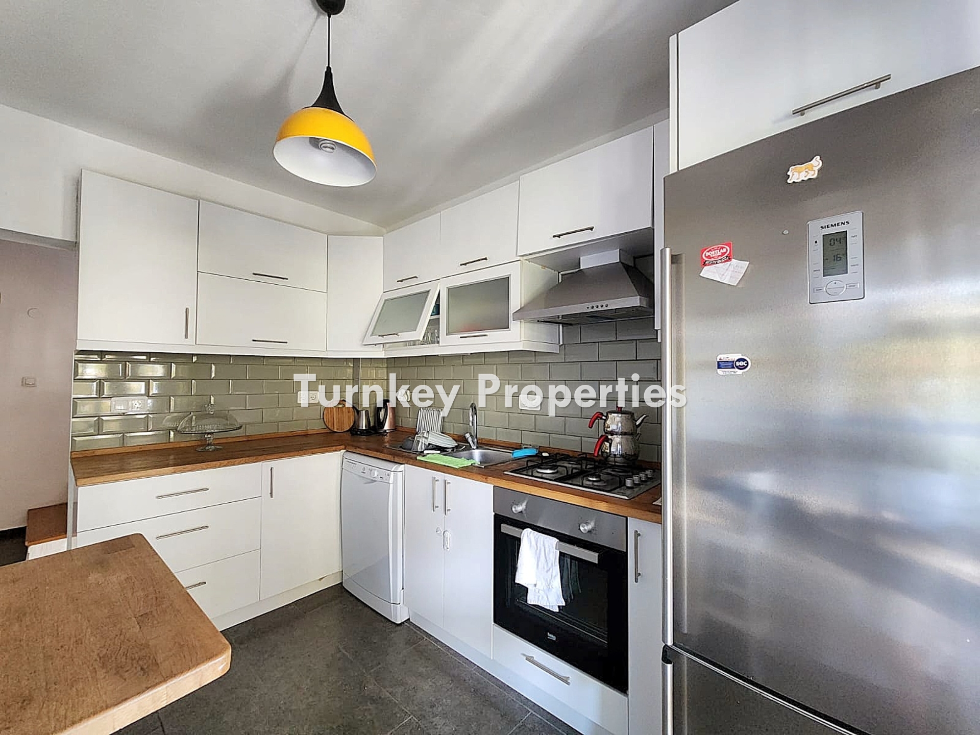 Bodrum, Gündoğan Satılık Villa | Bahçeli ve Deniz Manzaralı