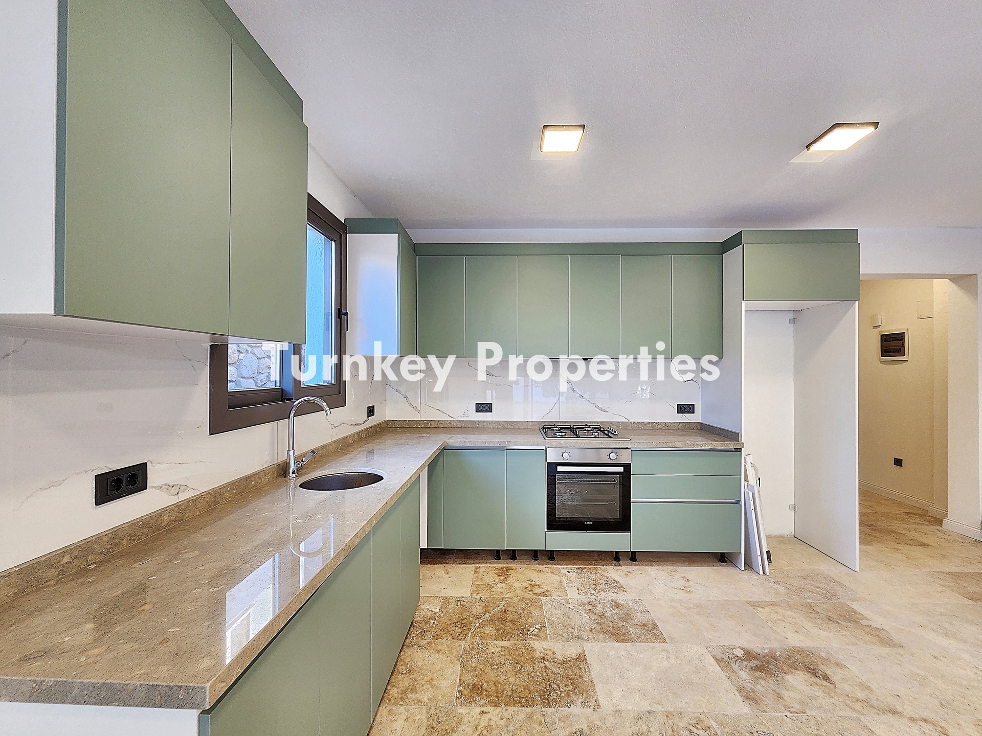 Satıldı - Gündoğan Satılık Bahçe Katı Daire Doğal Taşlı Peyzajlı