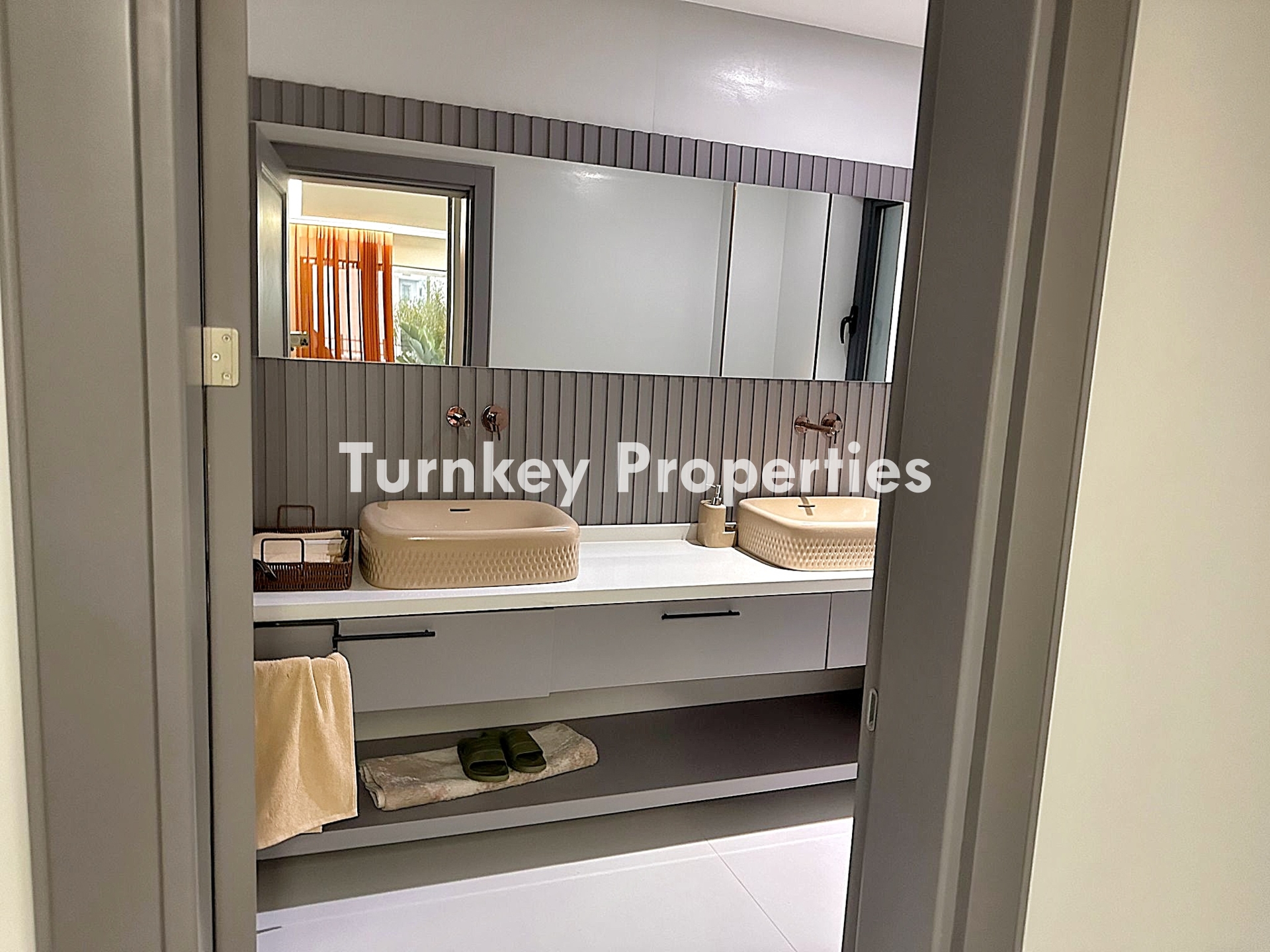 Bitez Satılık Villa Özel Havuzlu Denize Yakın Modern Tasarımlı