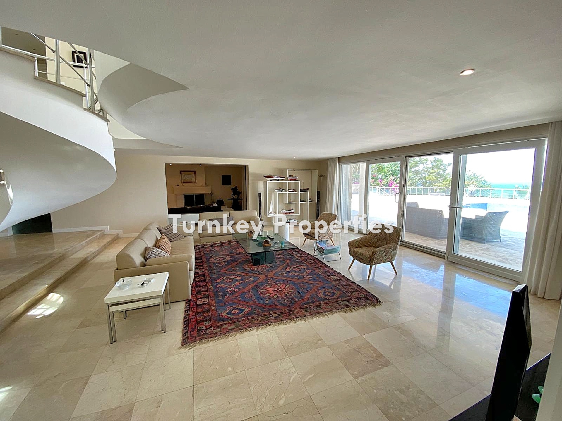 Gündoğan Satılık Villa Denize Sıfır Özel İskeleli Deniz Manzaralı