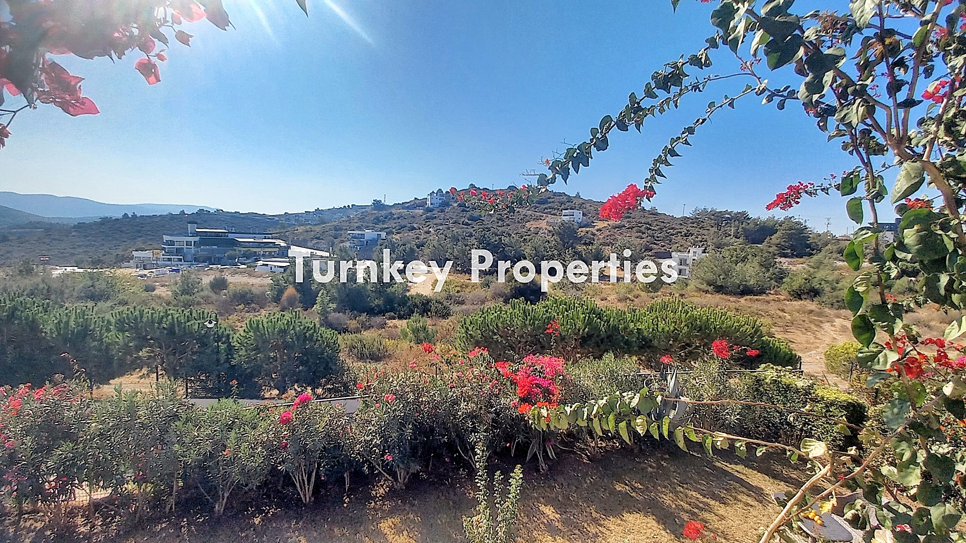 Bodrum, Adabükü Satılık Ev | Yüzme Havuzları, Çocuk Oyun Alanları, Aquapark, Türk Hamamı, Sauna, Fitness