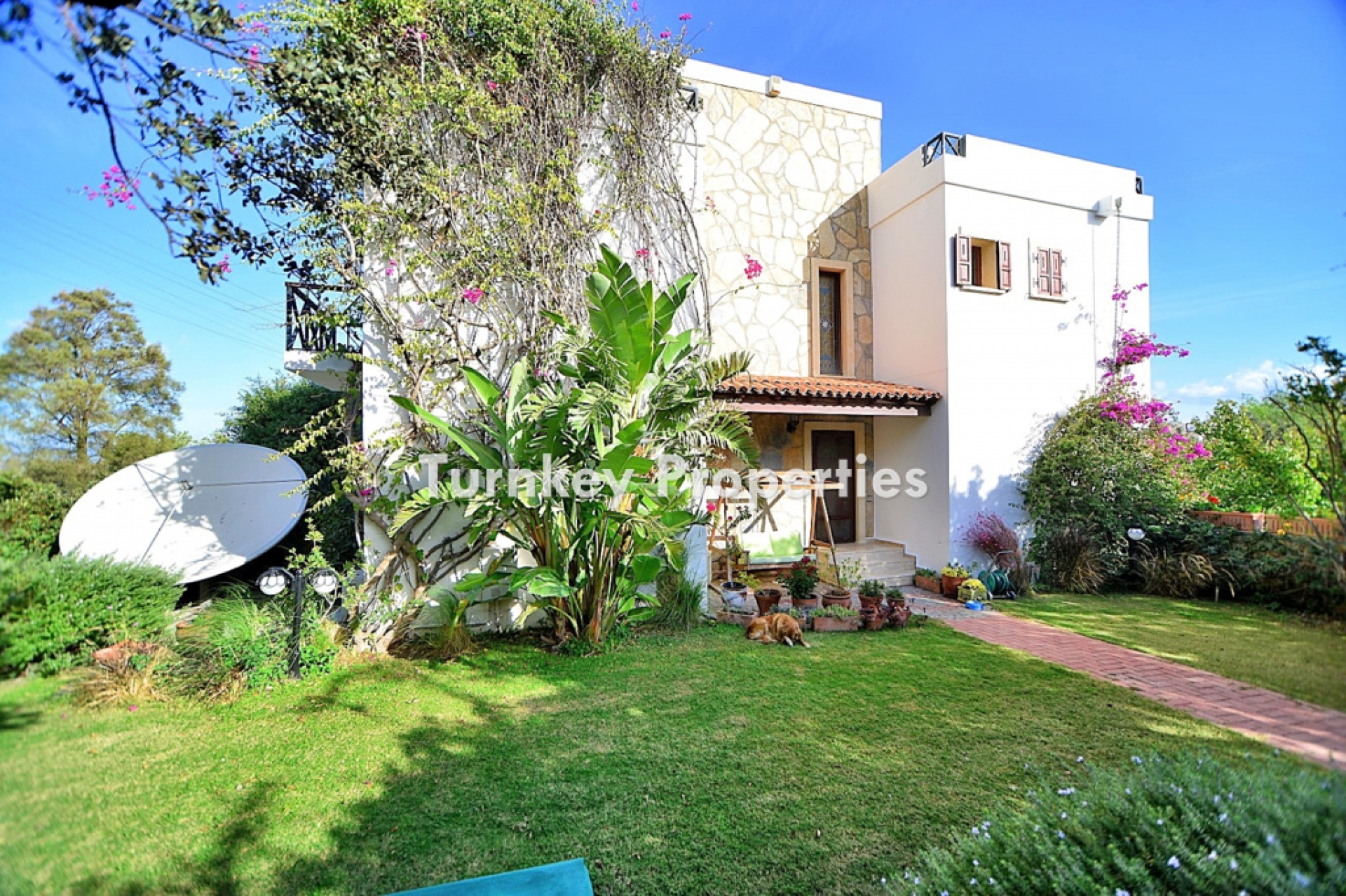 Yalıkavak'ta Satılık Lüks Villa, Özel Havuzlu, Bahçeli, Deniz Manzaralı