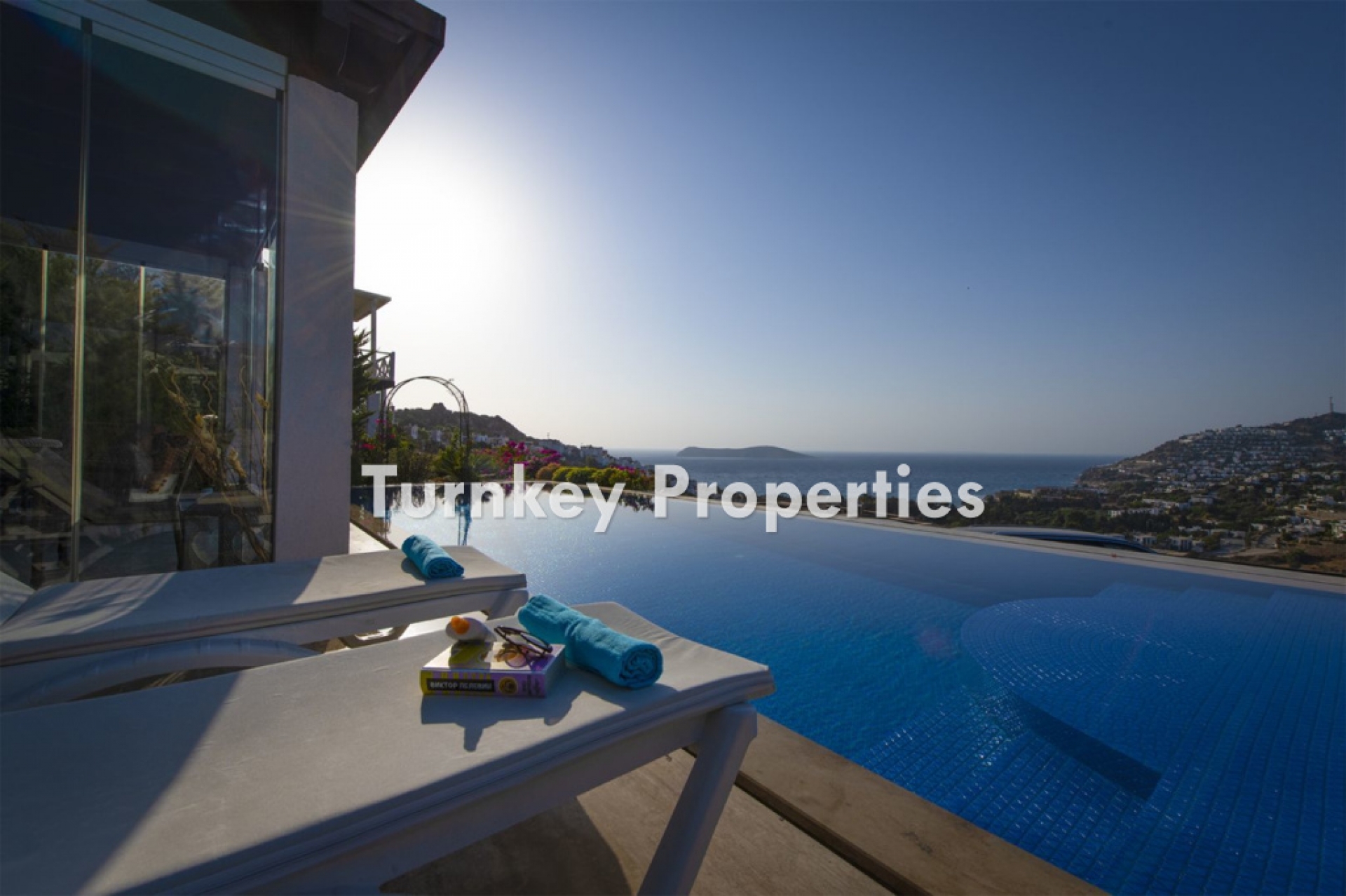 Gümüşlük Satılık Villa Deniz Manzaralı Özel Havuzlu Bahçeli