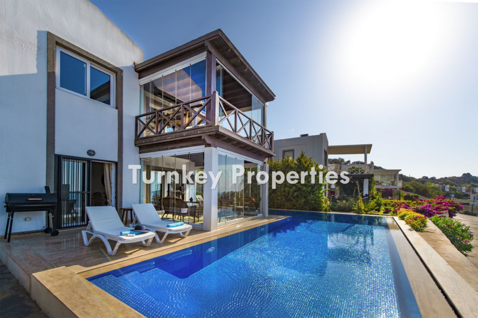 Gümüşlük Satılık Villa Deniz Manzaralı Özel Havuzlu Bahçeli