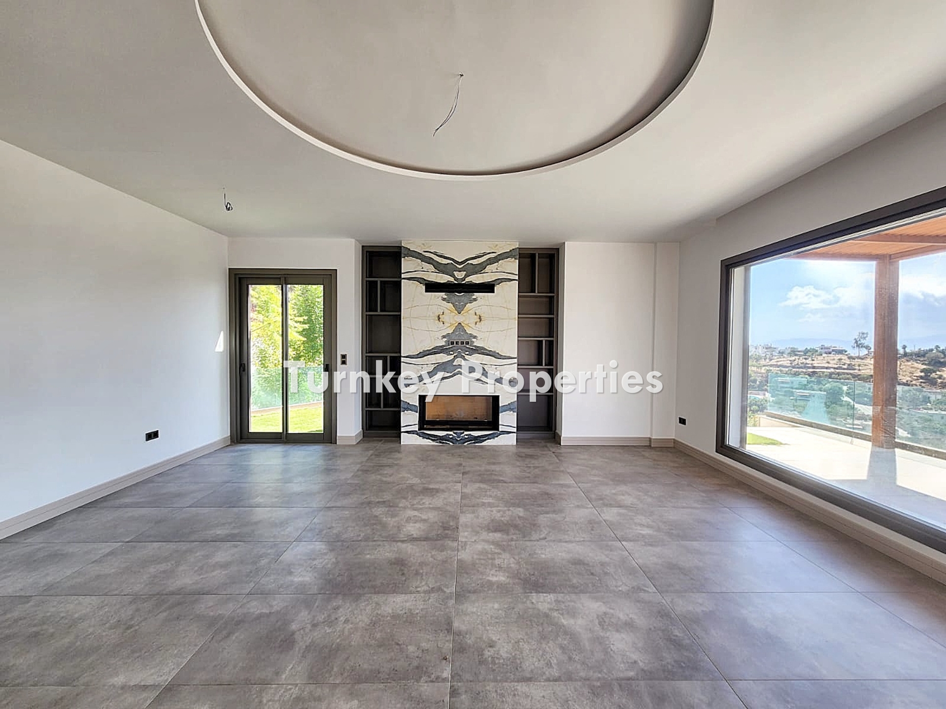 Bodrum Merkez'de Satılık 6+2 Malikane, Deniz ve Kale Manzaralı