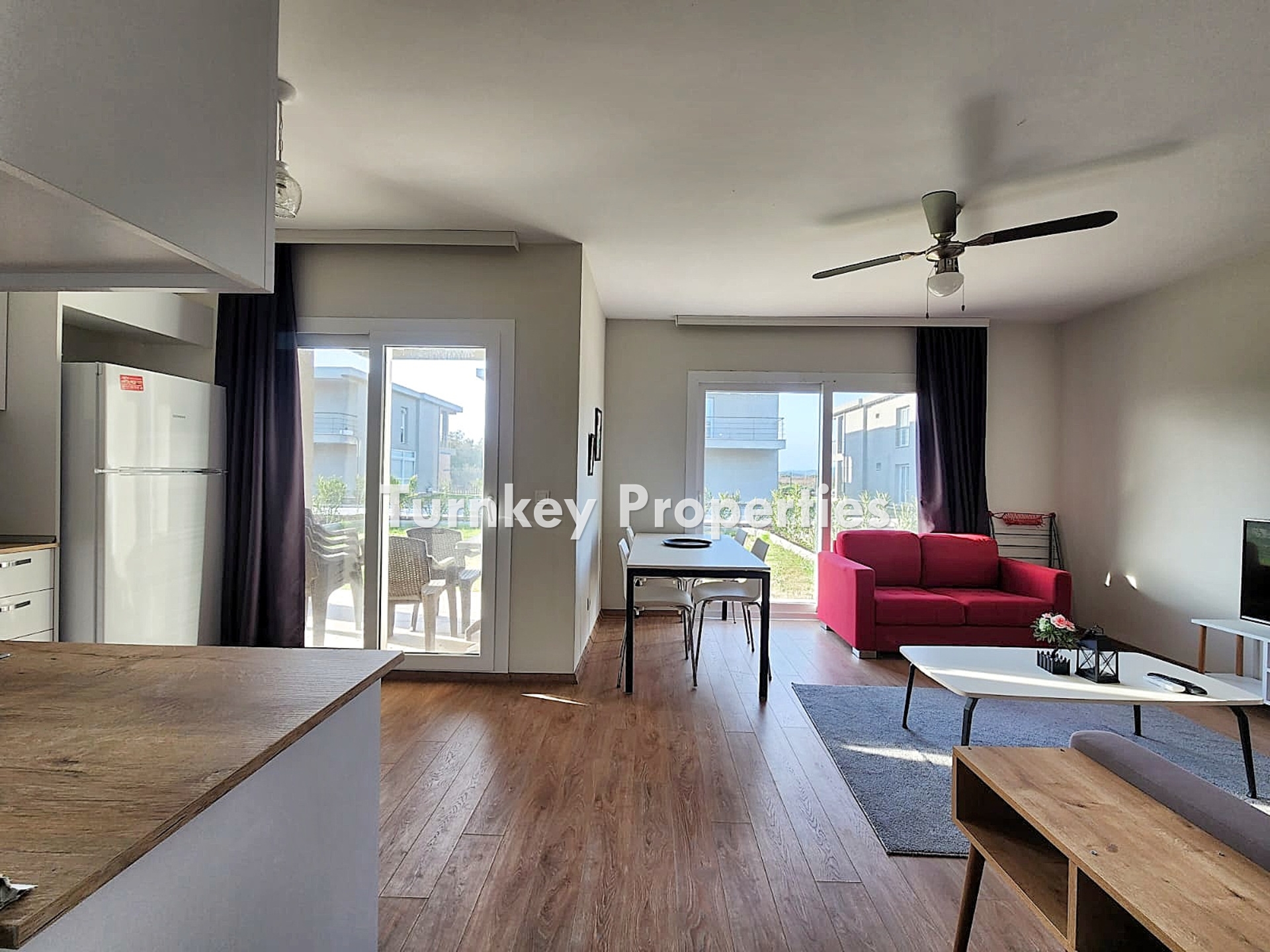 Meşelik Poyrazköy Sitesi Satılık Bahçe Katı Daire Ortak Havuzlu