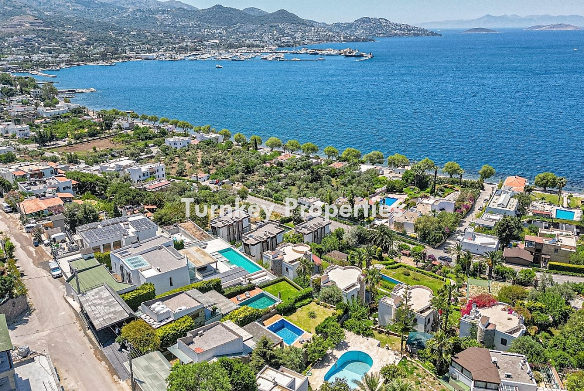 Bodrum, Yalıkavak'ta Deniz Manzaralı, Özel Havuzlu 5+1 Satılık