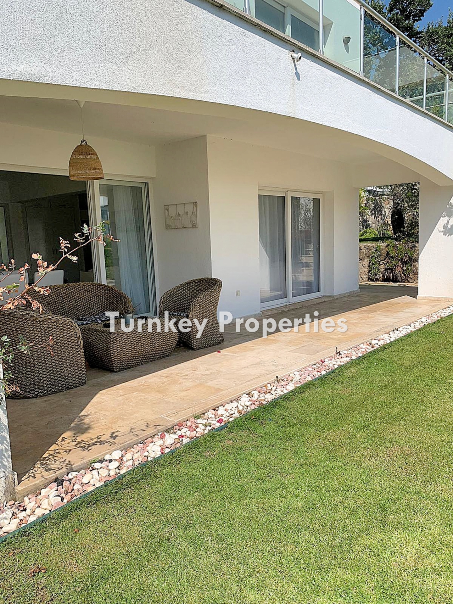 Yalıkavak'ta Merkezi Konumda Yıllık Kiralık 3+1 Bahçe Katı Daire