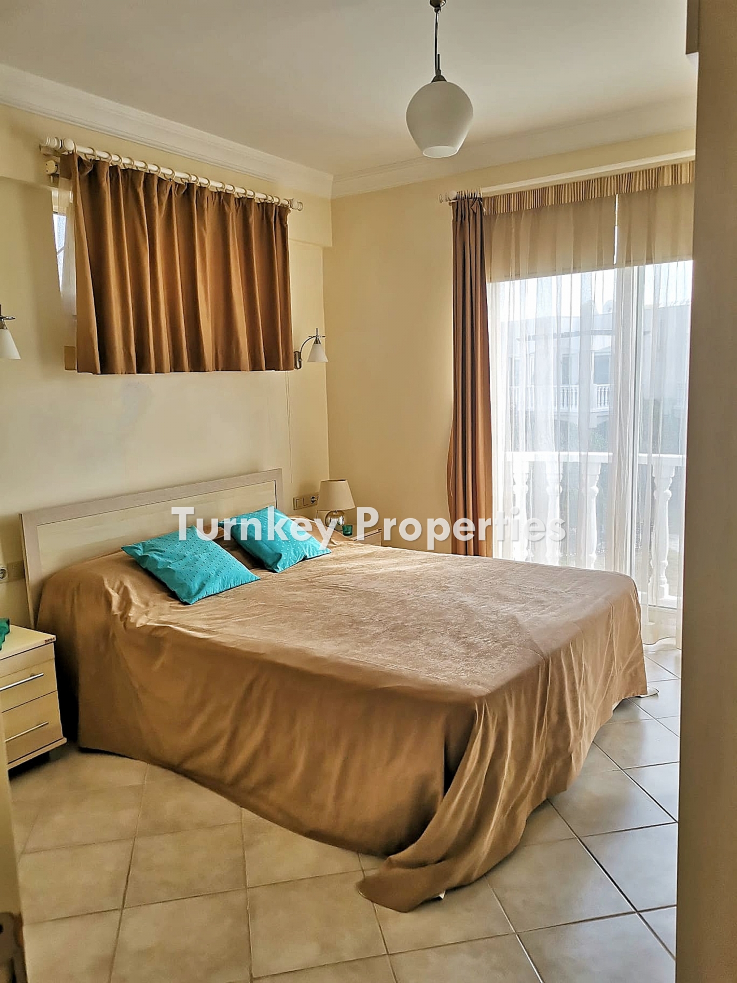 Boğaziçi Satılık Daire | Deniz Manzaralı ve Sosyal Olanaklı