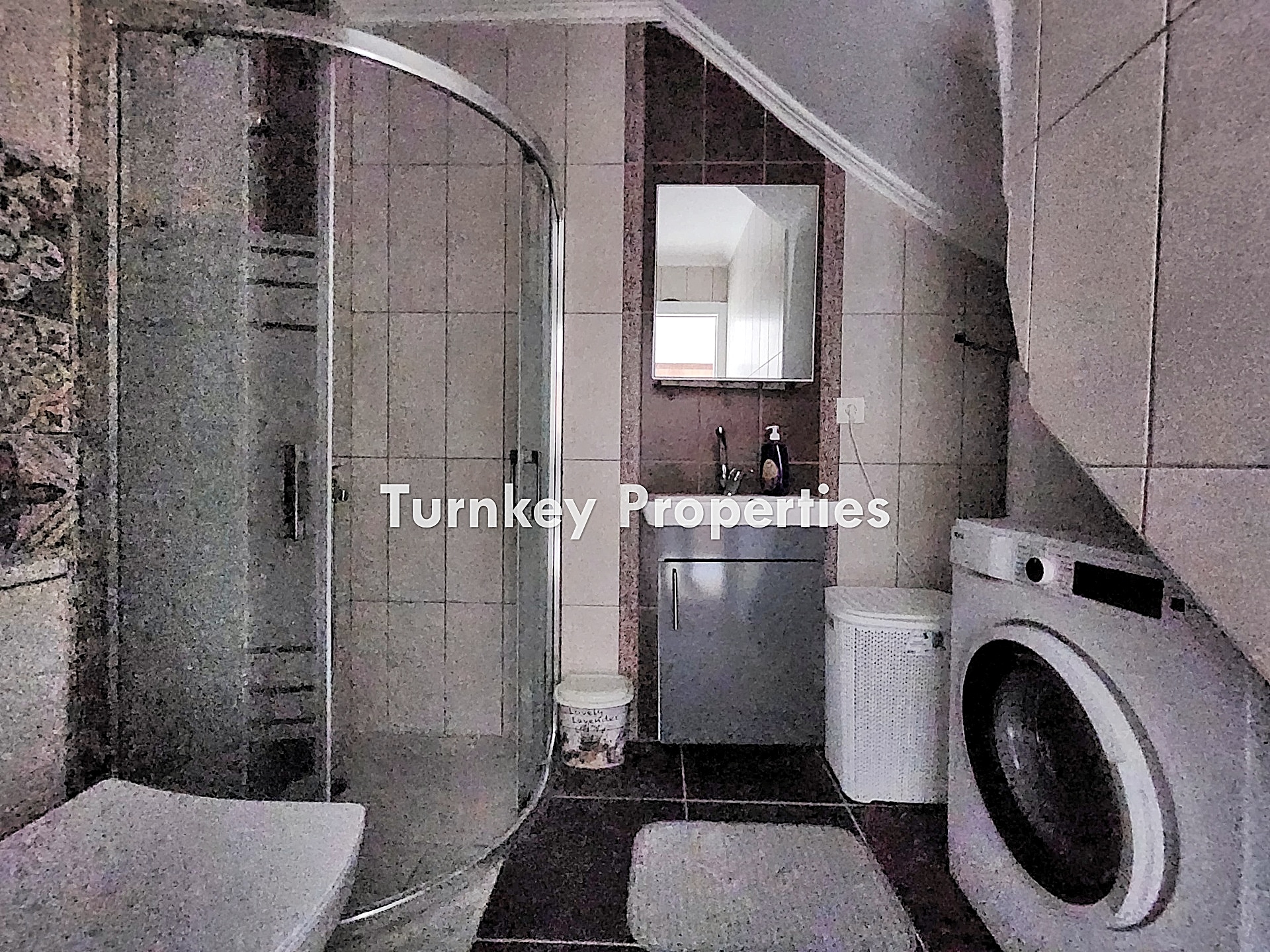 Dörttepe Satılık Dubleks Göl Manzaralı Site İçinde Ev Bahçeli Yeni