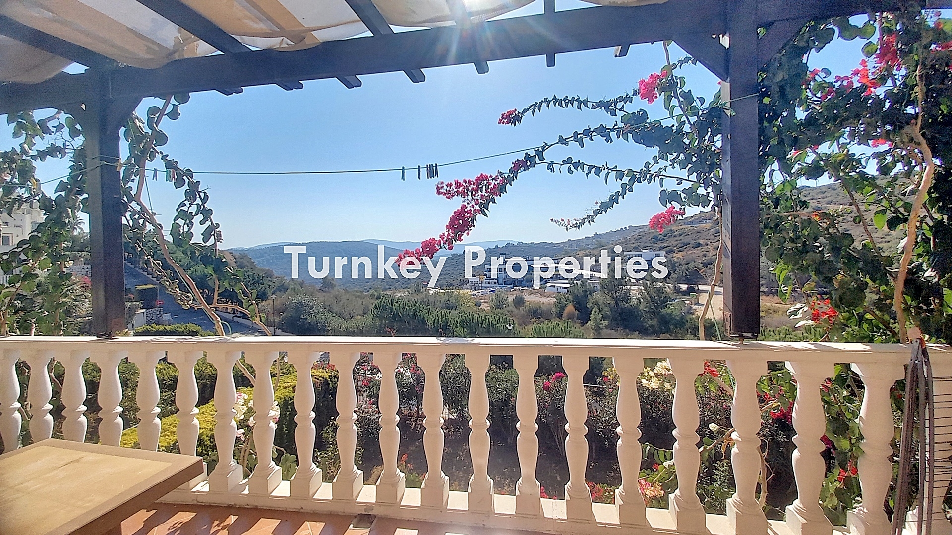 Bodrum, Adabükü Satılık Ev | Yüzme Havuzları, Çocuk Oyun Alanları, Aquapark, Türk Hamamı, Sauna, Fitness