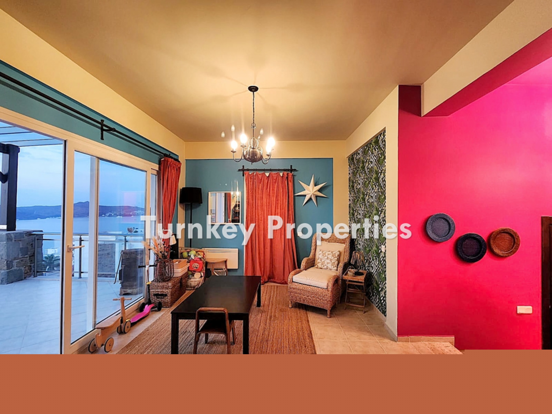 Yalıkavak Satılık Deniz Manzaralı Özel Havuzlu Villa Site içinde