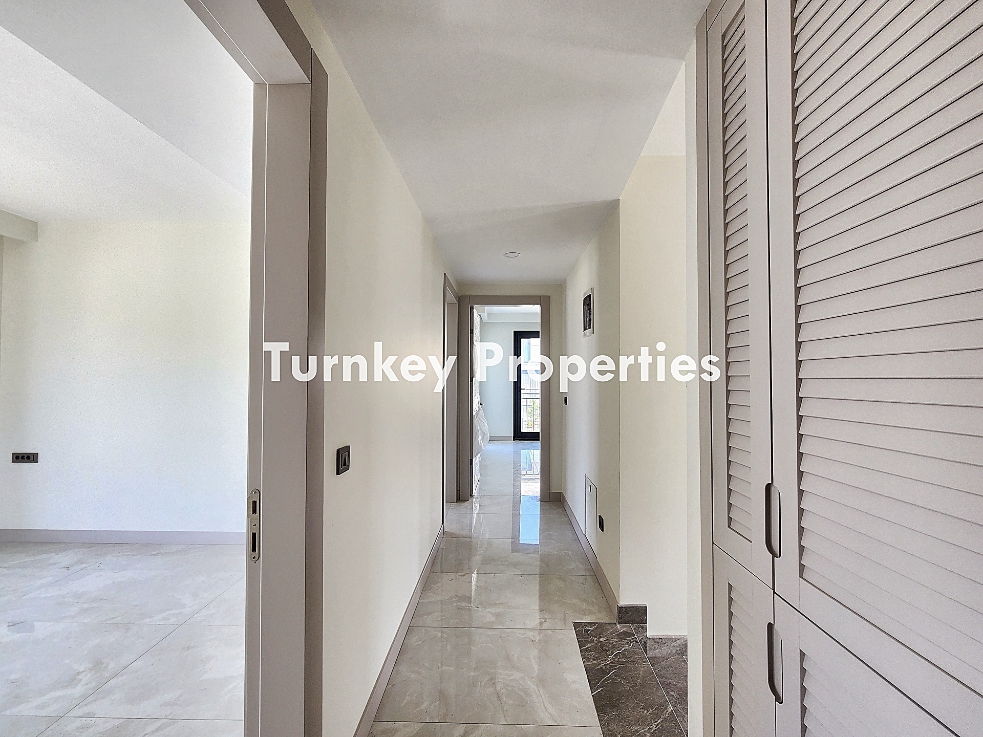 Gündoğan Küçükbük Satılık Villa Modern Mimari Özel Havuz