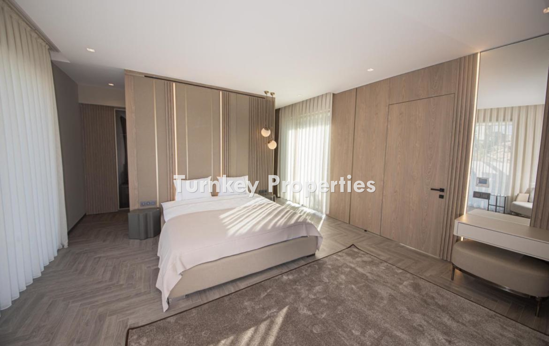 Yalıkavak'ta Deniz Manzaralı Lüks Villalar - Özel Havuz ve Modern