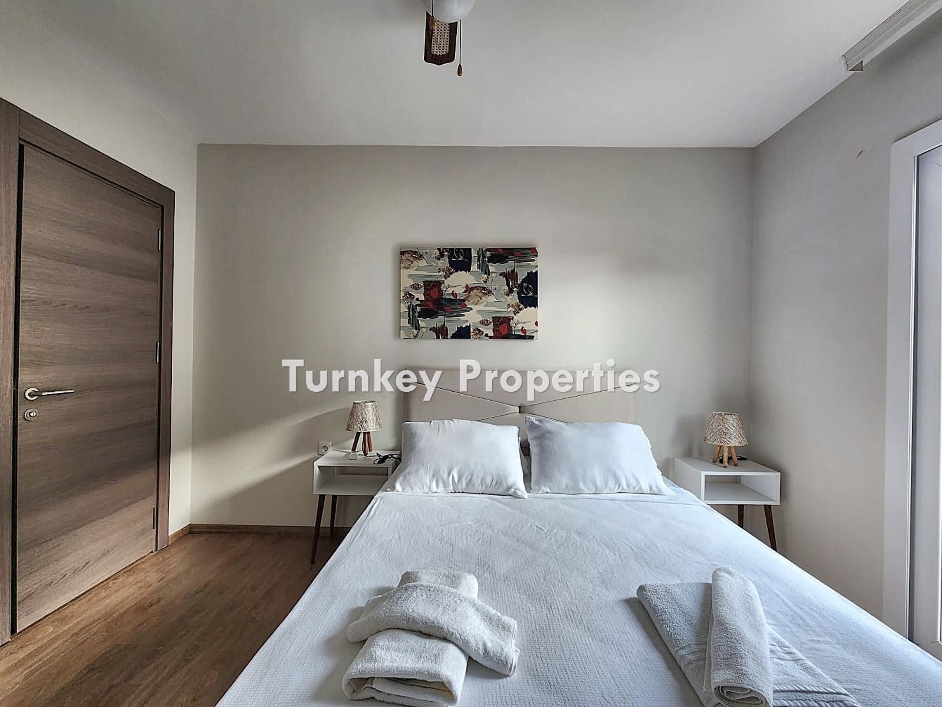 Meşelik Poyrazköy Sitesi Satılık Bahçe Katı Daire Ortak Havuzlu