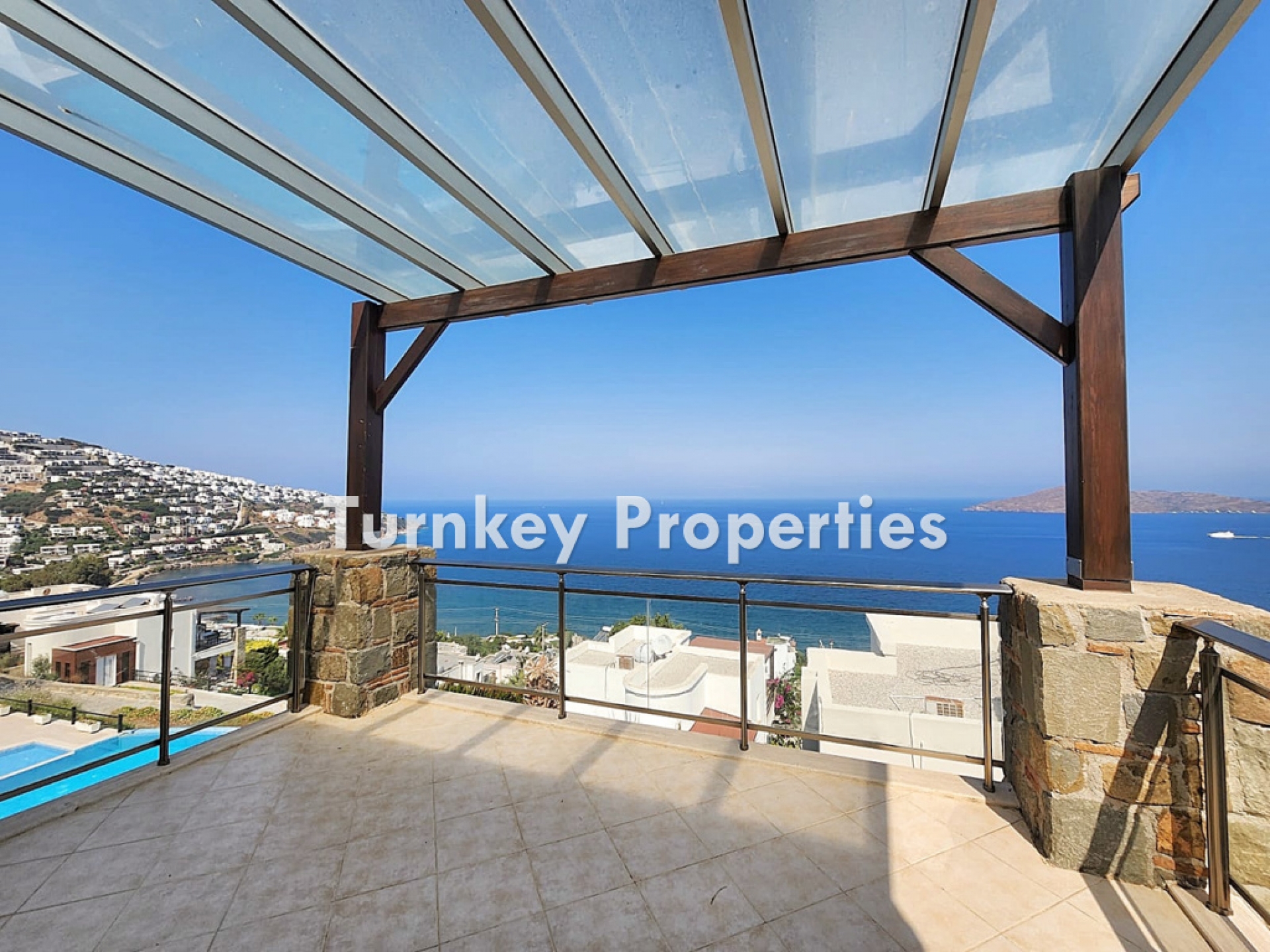 Yalıkavak Satılık Deniz Manzaralı Özel Havuzlu Villa Site içinde