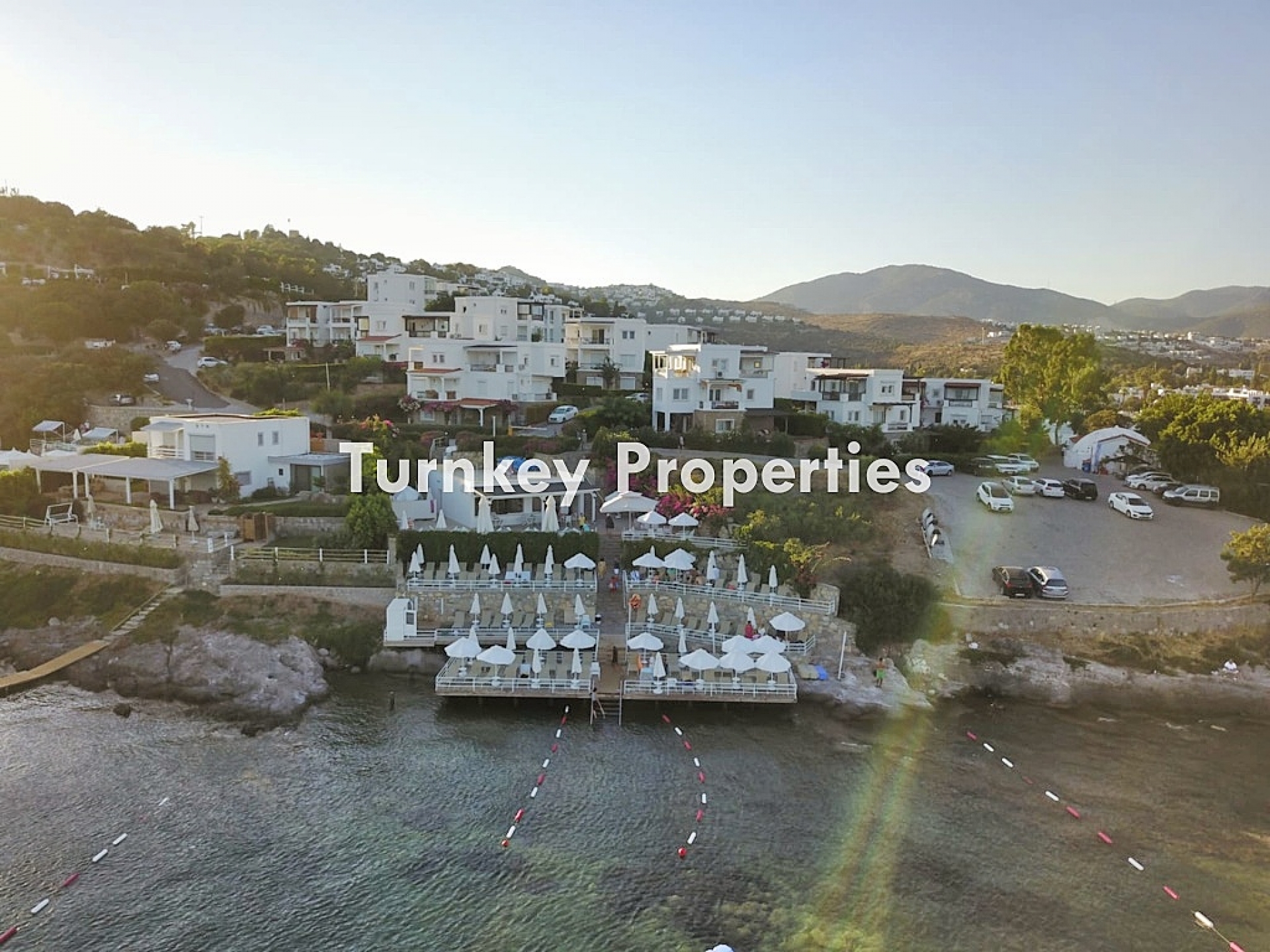 Bodrum Bitez Aktur Sitesi Satılık 3+2 Villa Deniz Manzaralı Bahçe