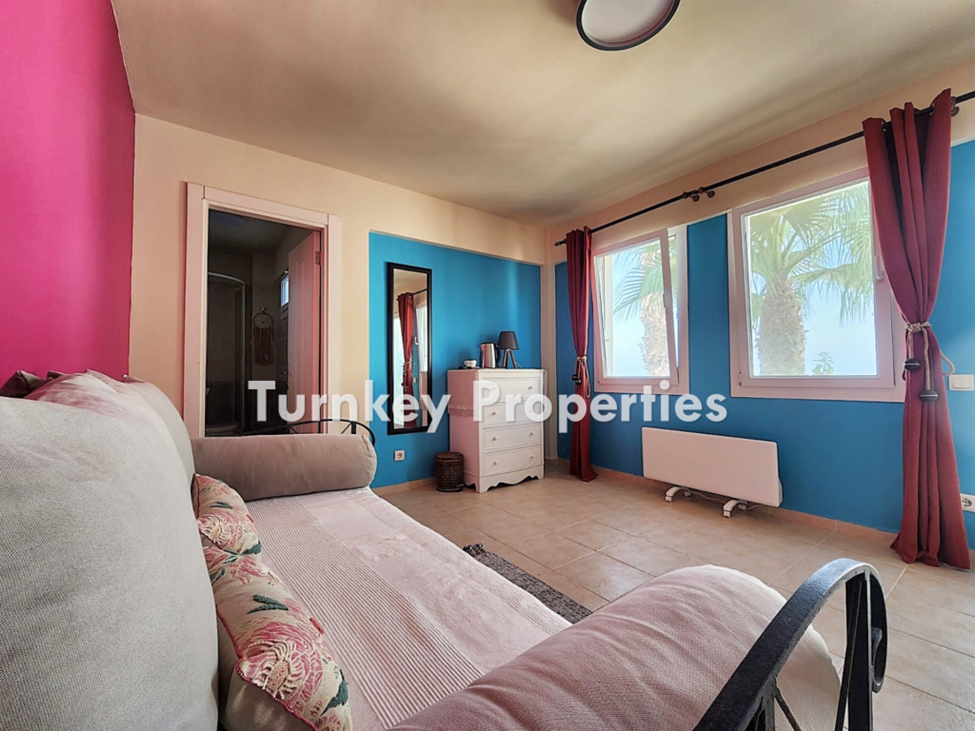 Yalıkavak Satılık Deniz Manzaralı Özel Havuzlu Villa Site içinde