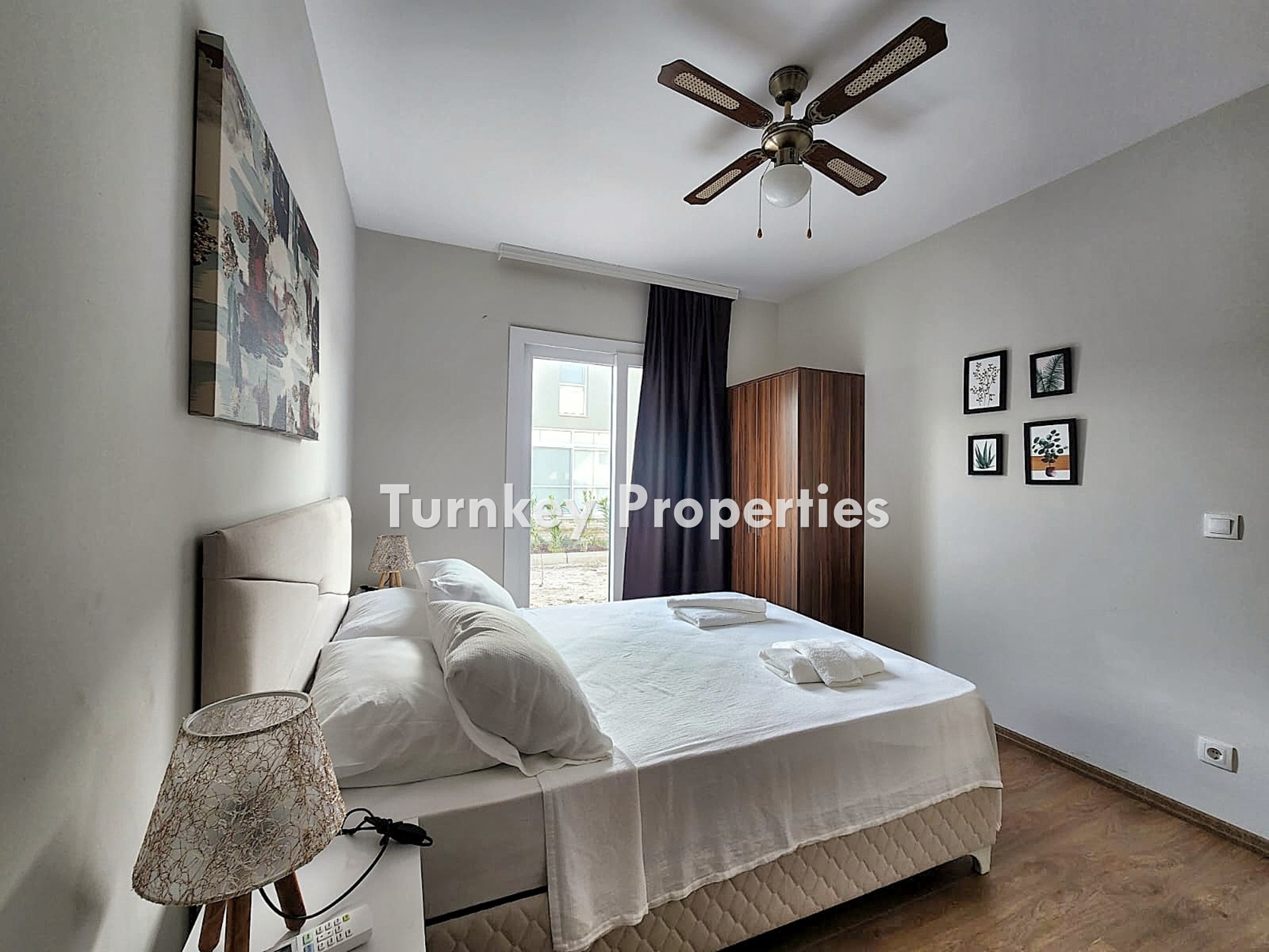 Meşelik Poyrazköy Sitesi Satılık Bahçe Katı Daire Ortak Havuzlu