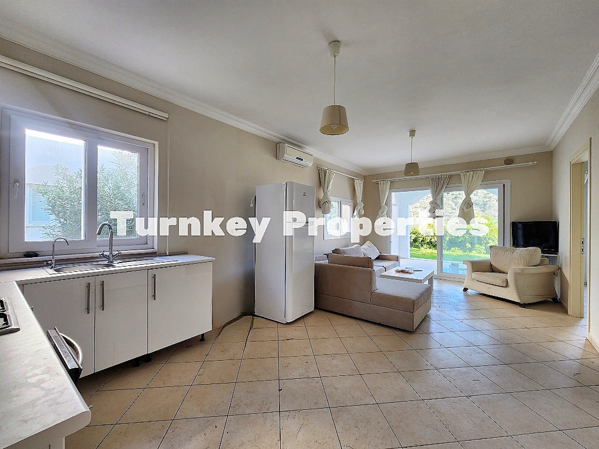 Dörttepe'de Satılık Bahçe Katı – Doğa ile İç İçe Yaşam, Yüksek Kira Getirisi