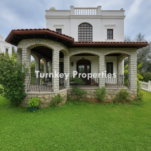 Bodrum Gündoğan Küçükbük Satılık Villa Denize Yakın Bahçeli Havuz