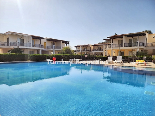 Dörttepe Satılık Daire Ortak Havuzlu Site İçinde Avantajlı