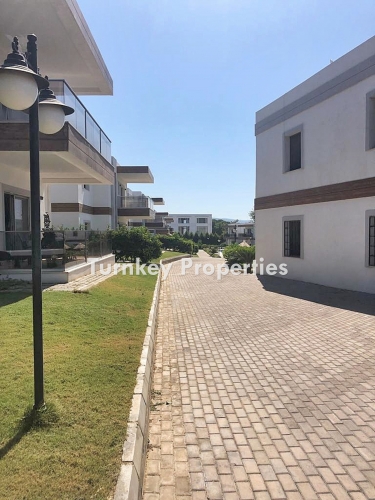 Bodrum, Konacık'ta Satılık Daire | Merkezi Konumda, Marmara Koleji YakIn, Site İçerisinde Ortak Havuzlu 3+1 Üst Kat Daire