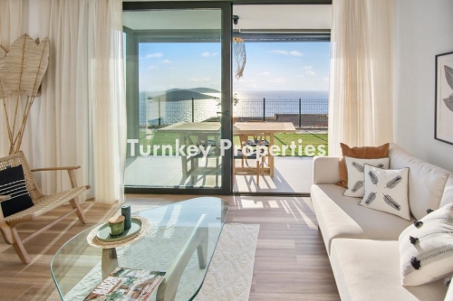 Yalıkavak Sezonluk Kiralık Ev, Denize sıfır konum, Ortak yüzme havuzu