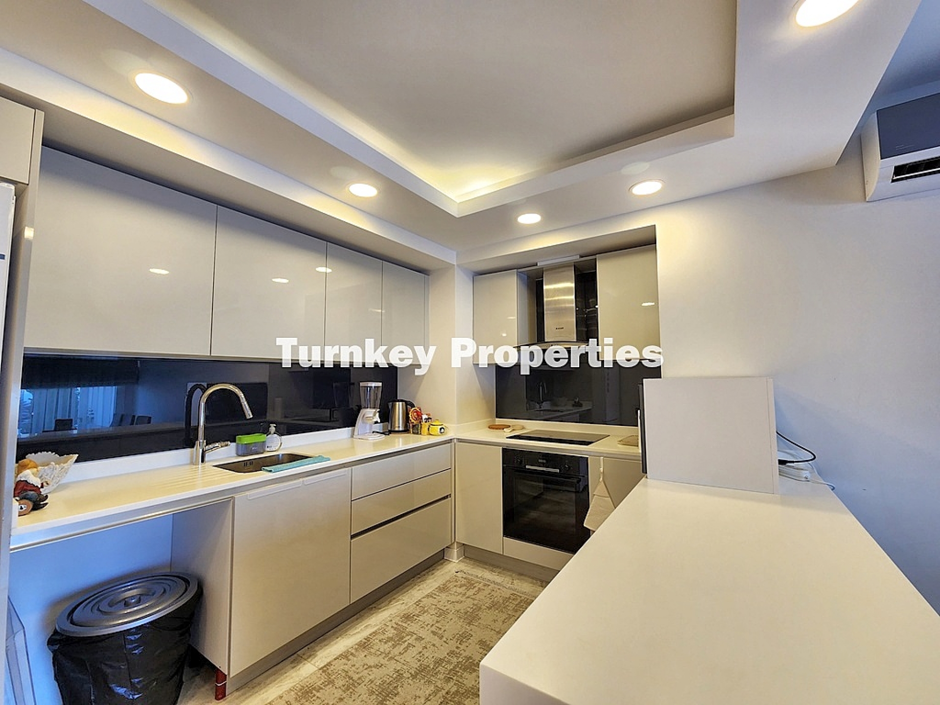 Adabükü Satılık Konut Doğa İçinde Geniş Sosyal Alanlı Proje Yaşam