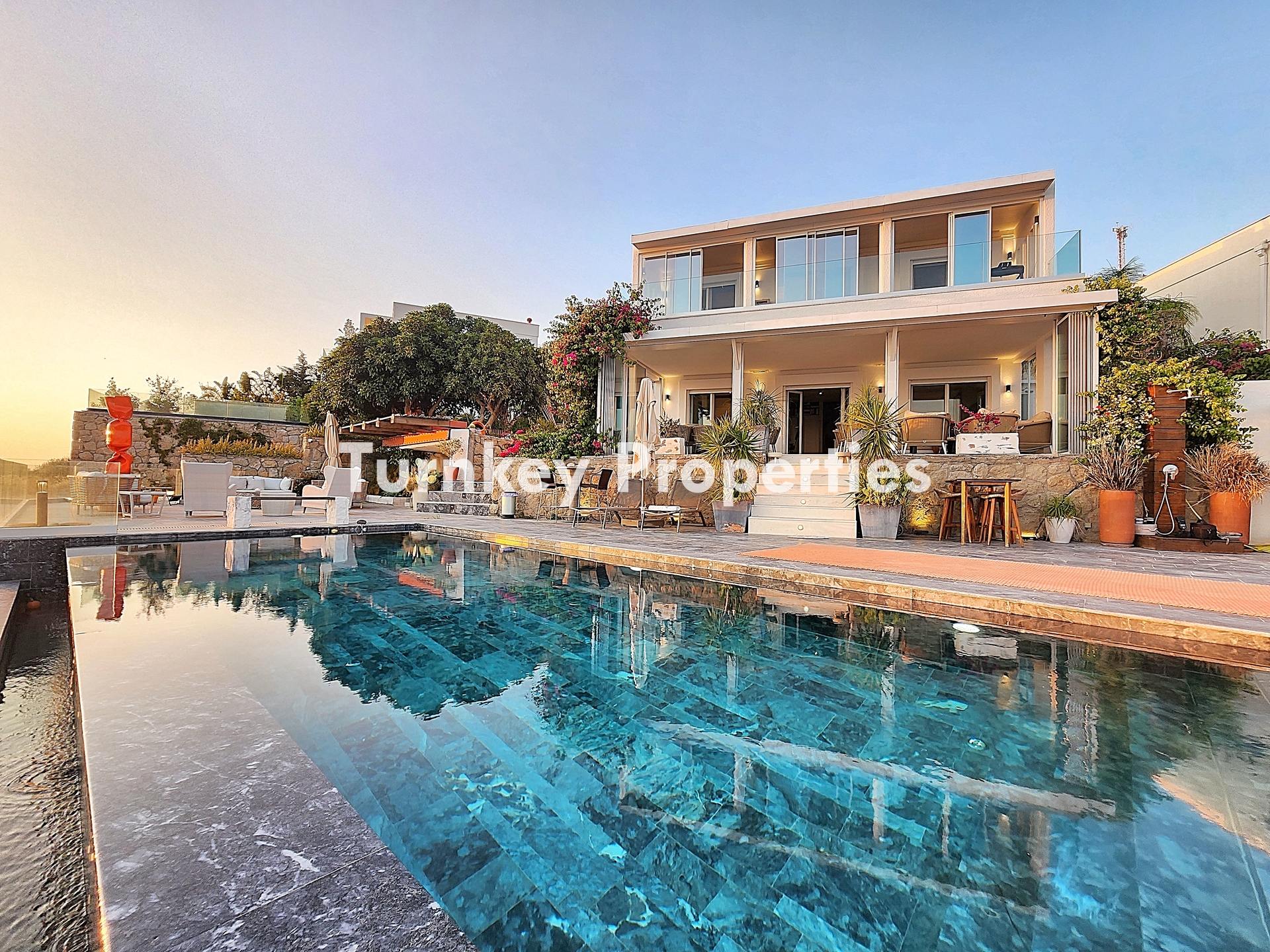 Bodrum Gümüşlük Satılık Villa Yunan Adaları ve Gün Batımı Manzara